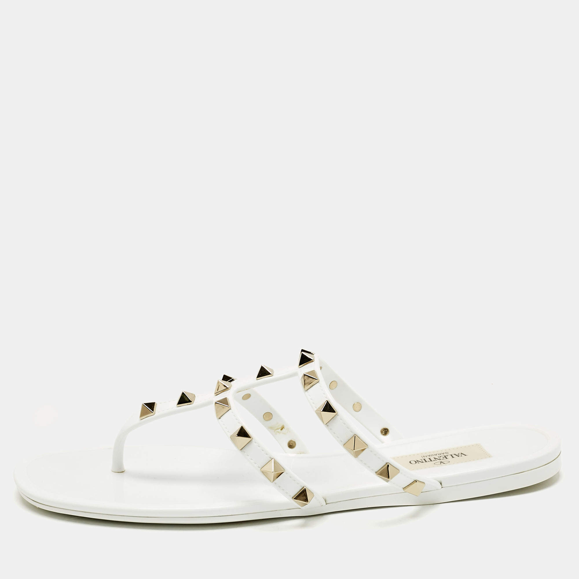 Pre Owned Valentino White Rubber Rockstud Thong Flats Size 39