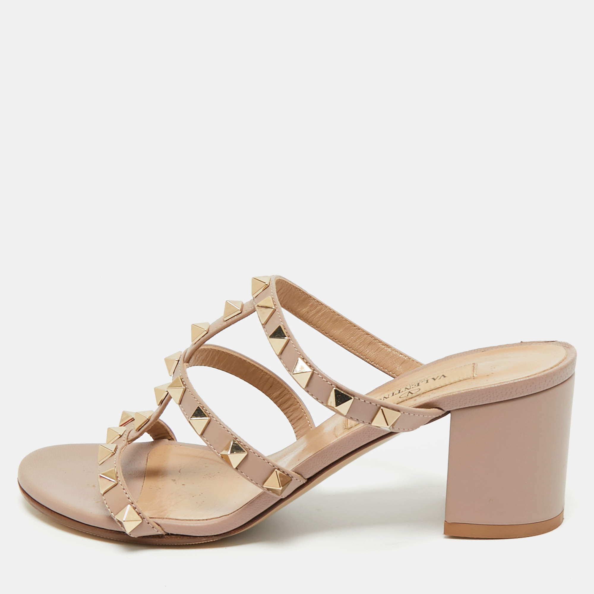 Pre Owned Valentino Beige Leather Rockstud Ankle Strap Sandals Size 35.5
