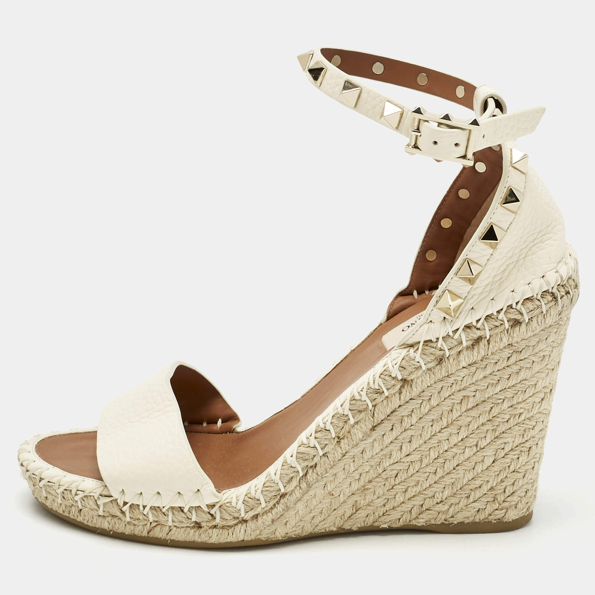 Pre Owned Valentino Cream Leather Rockstud Wedge Sandals Size 36
