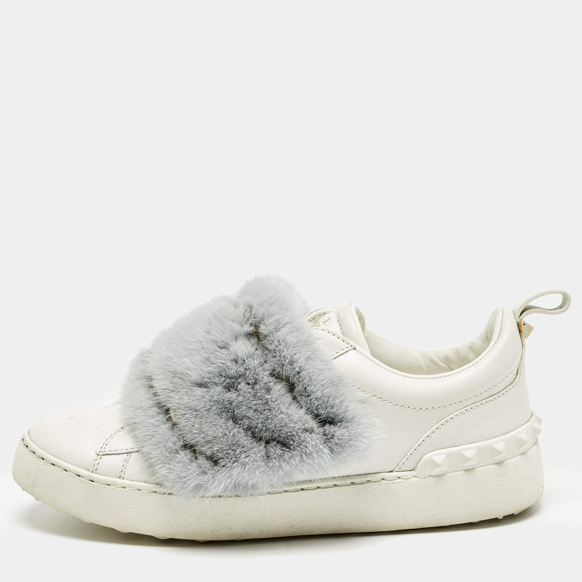 Pre Owned Valentino White/Blue Mink Fur And Leather Rockstud Low Top Sneakers Size 37.5