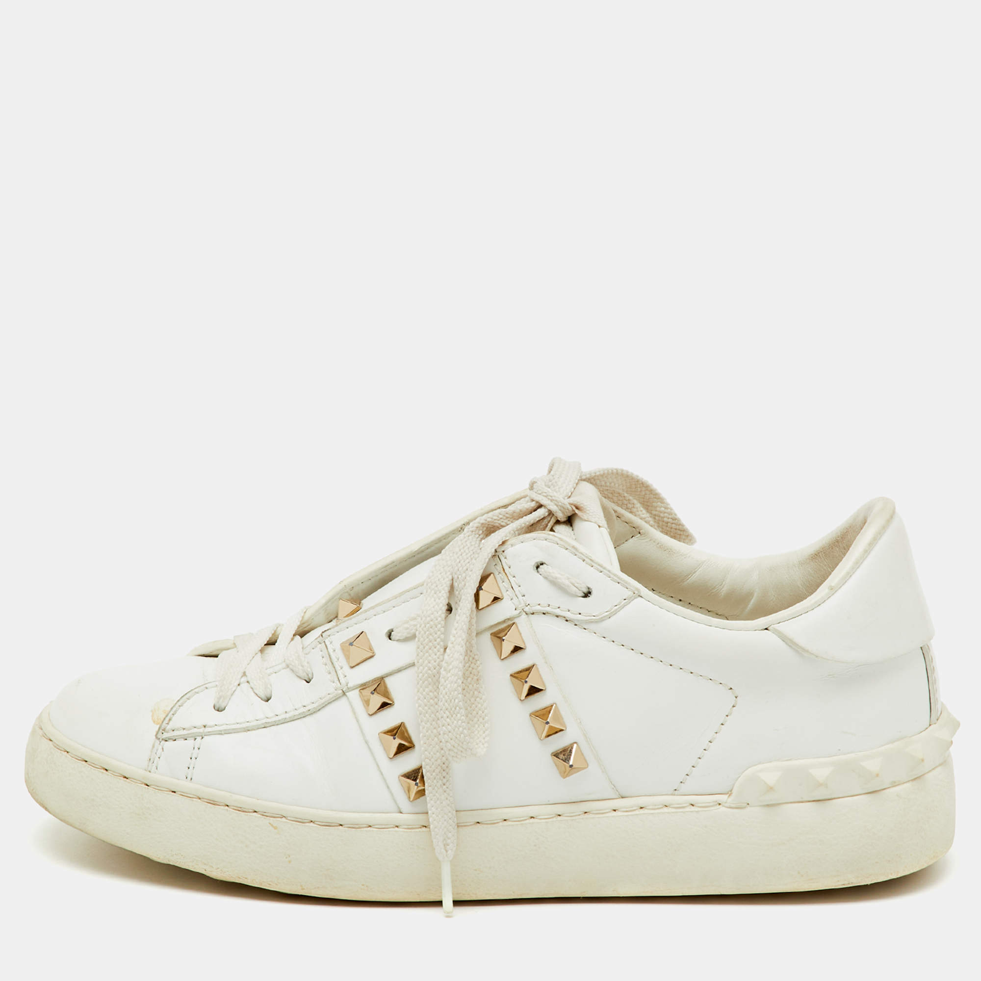 Pre Owned Valentino White Leather Rockstud Low Top Sneakers Size 37.5