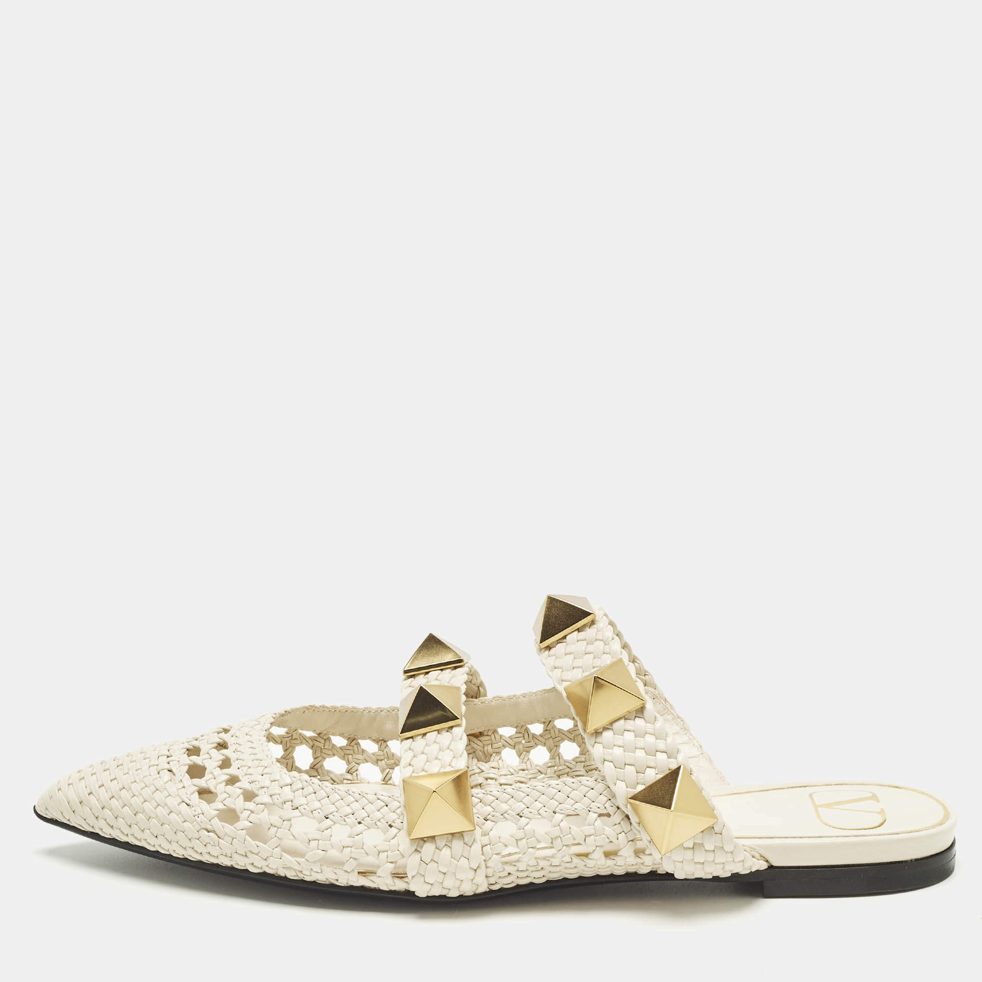 مملوكة مسبقًا Valentino Cream Intrecciato Leather Roman Stud Mules Size 37