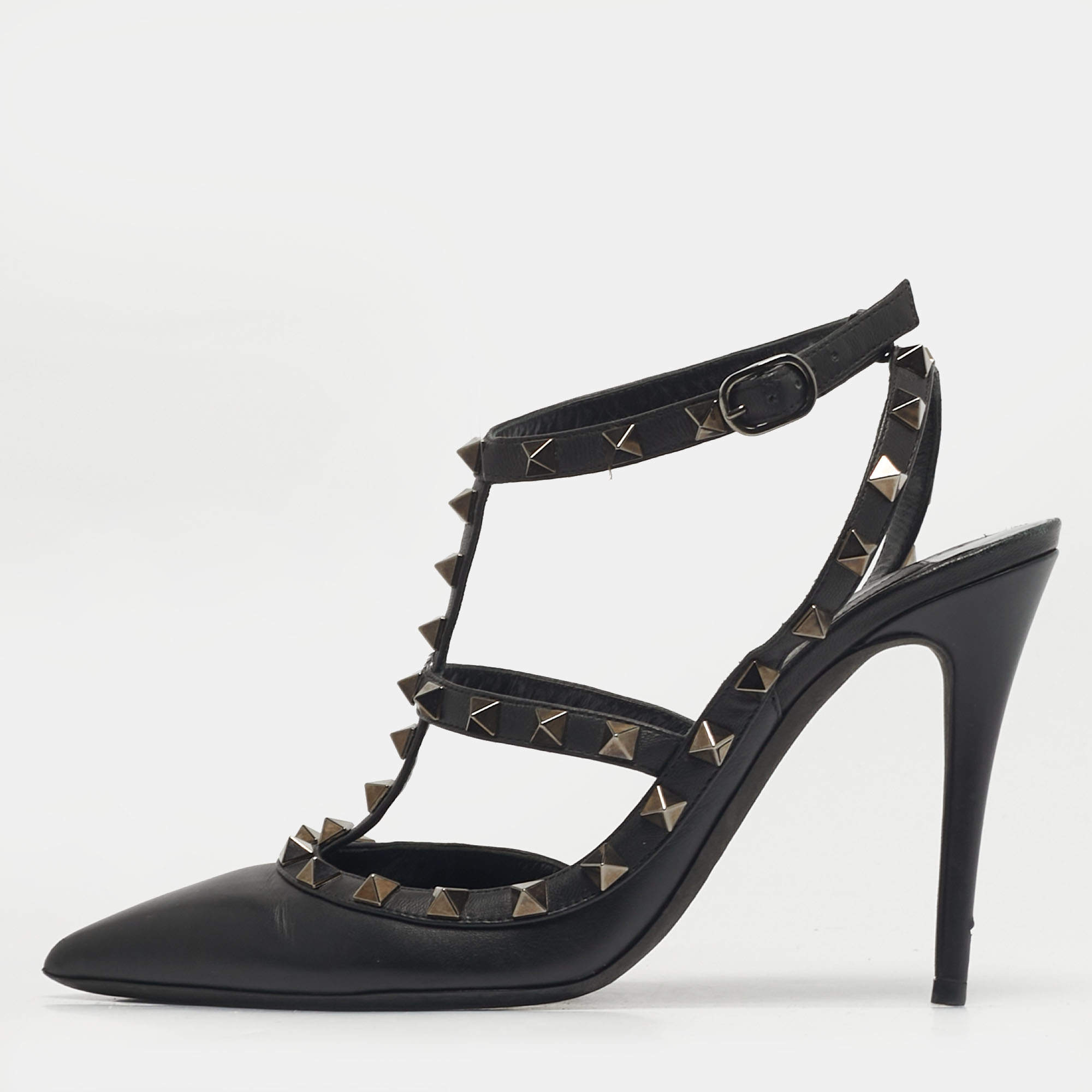 مملوكة مسبقًا Valentino Rockstud Size 38 Black Leather Pumps