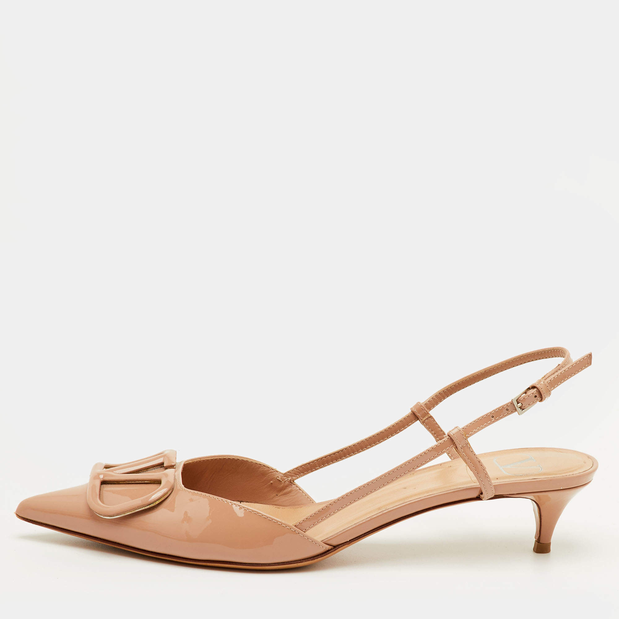 مملوكة مسبقًا Valentino VLogo Size 39 Beige Patent Leather Pumps