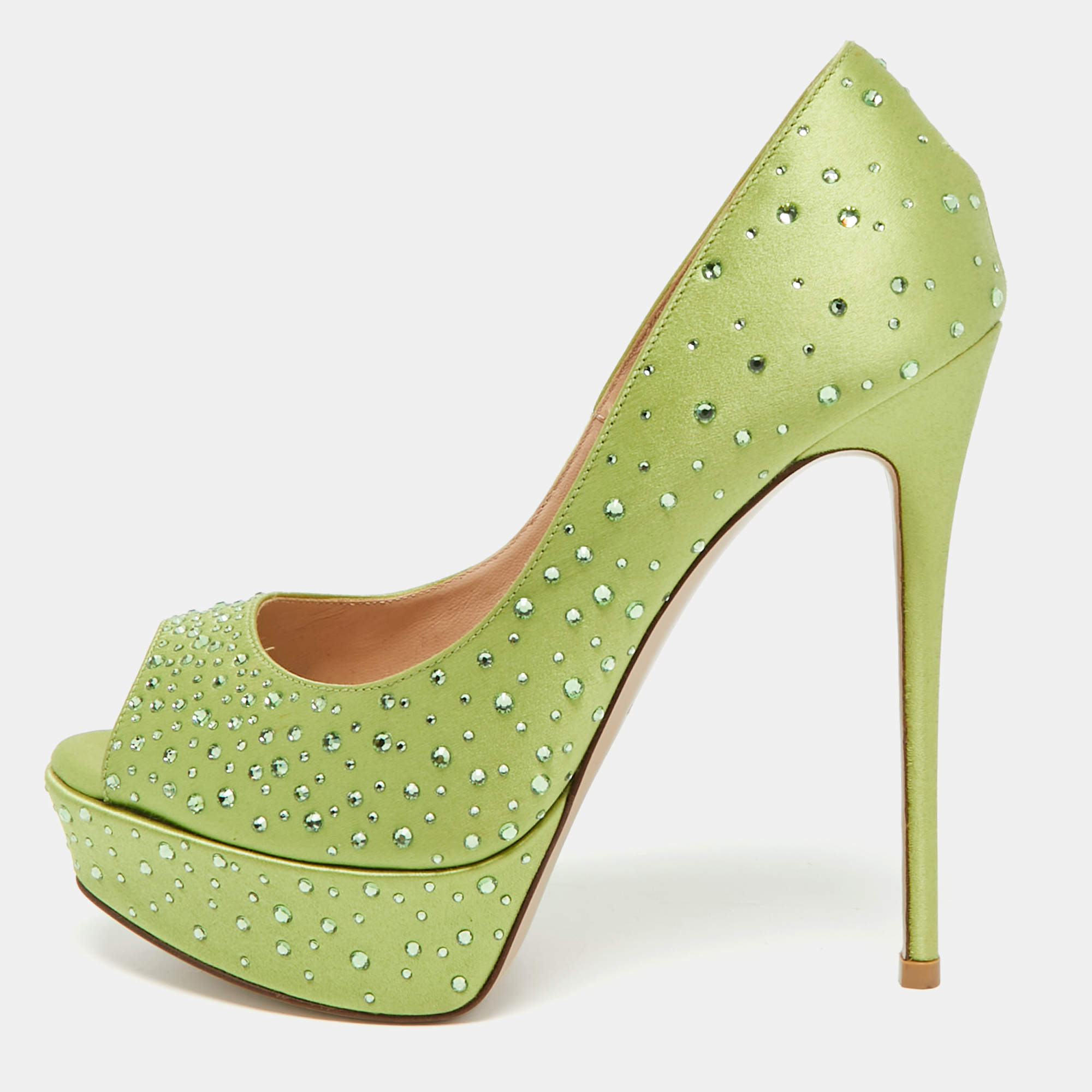 مملوكة مسبقًا حذاء كعب عالي فالنتينو مزخرف كريستال مقدمة مفتوحة و نعل سميك سااتان أخضر مقاس 39.5