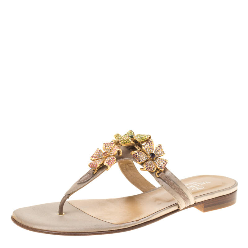 Pre Owned Valentino Beige Satin Crystal Embellished Thong Flats Size 38