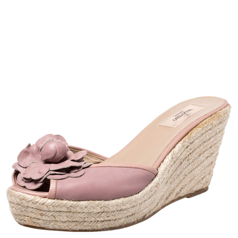 Pre Owned Valentino Beige Leather Flower Applique Wedge Platform Sandals Size 41