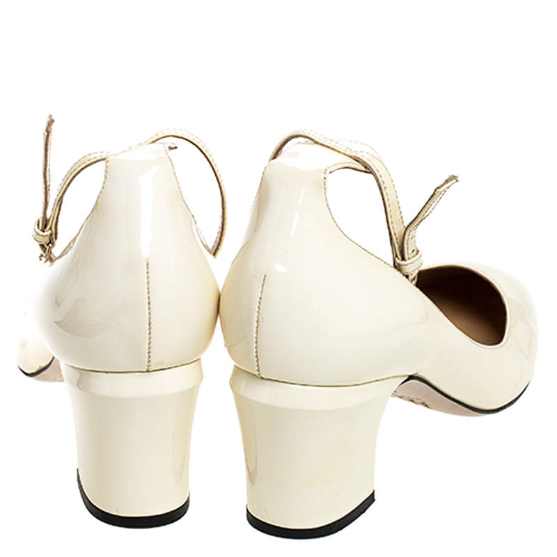 broderi utålmodig Prøve Valentino White Patent Leather Tango Ankle Strap Pumps Size 39.5 Valentino  | TLC