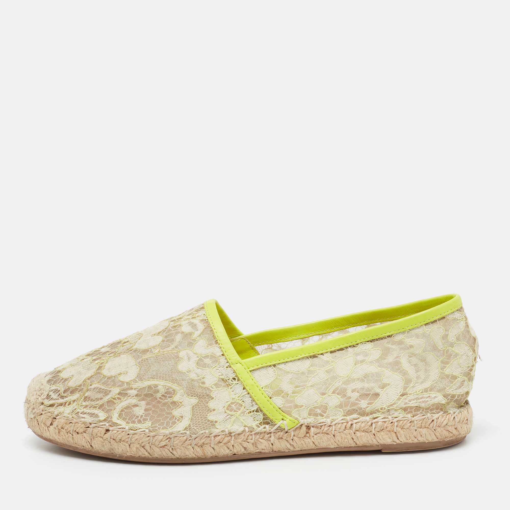 Pre Owned Valentino Neon Yellow Lace Flat Espadrilles Size 36