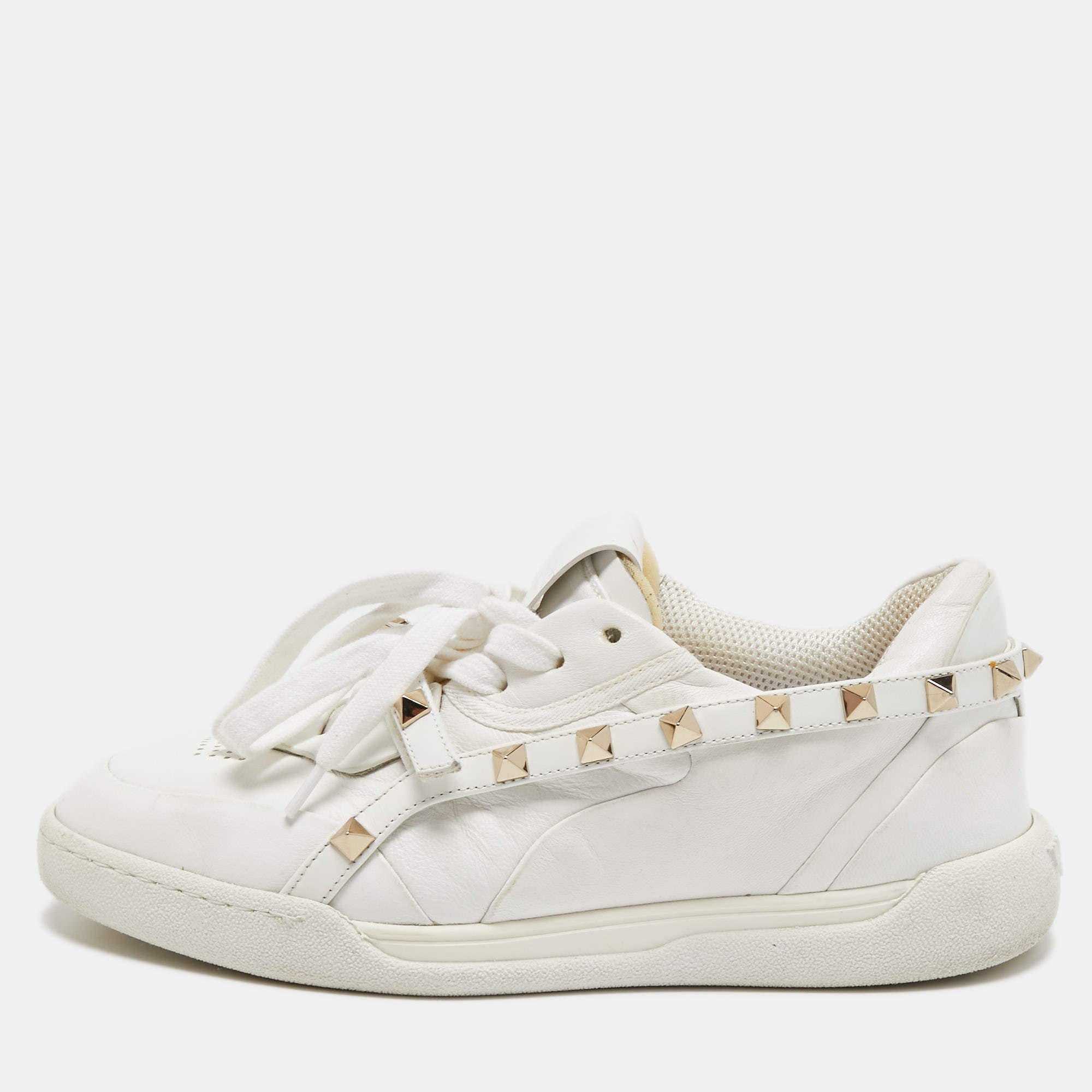 Pre Owned Valentino White Leather Rockstud Low Top Sneakers Size 35
