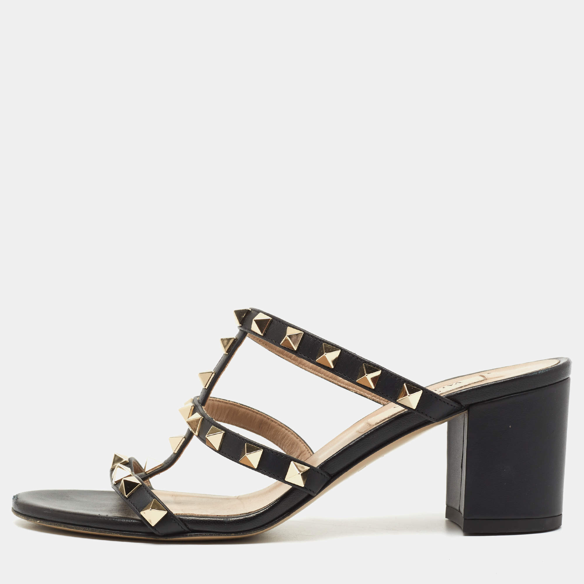 Pre Owned Valentino Black Leather Rockstud Slide Sandals Size 36.5