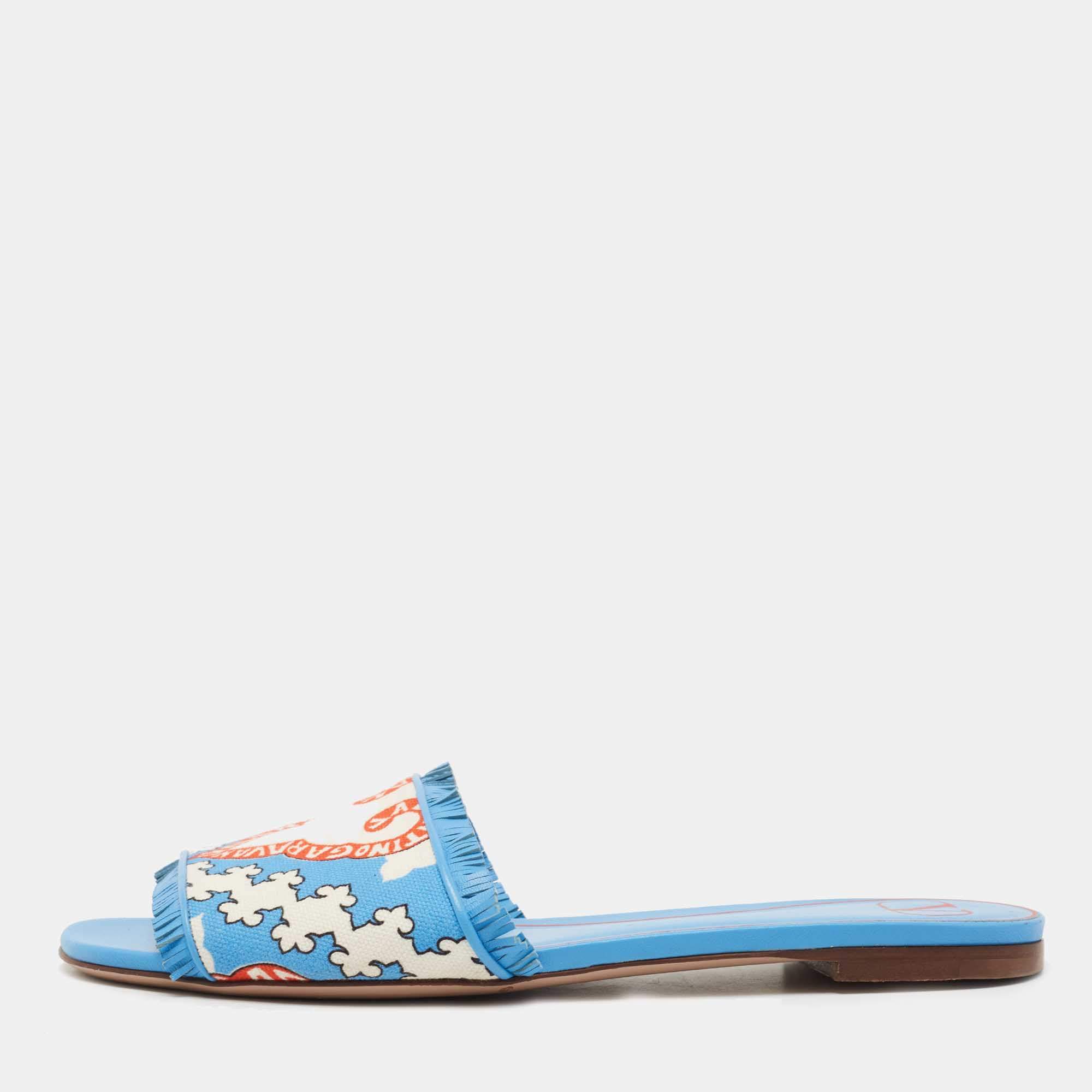 Pre Owned Valentino Blue/White Printed Canvas and Leather Trim Flat Slides Size 39.5