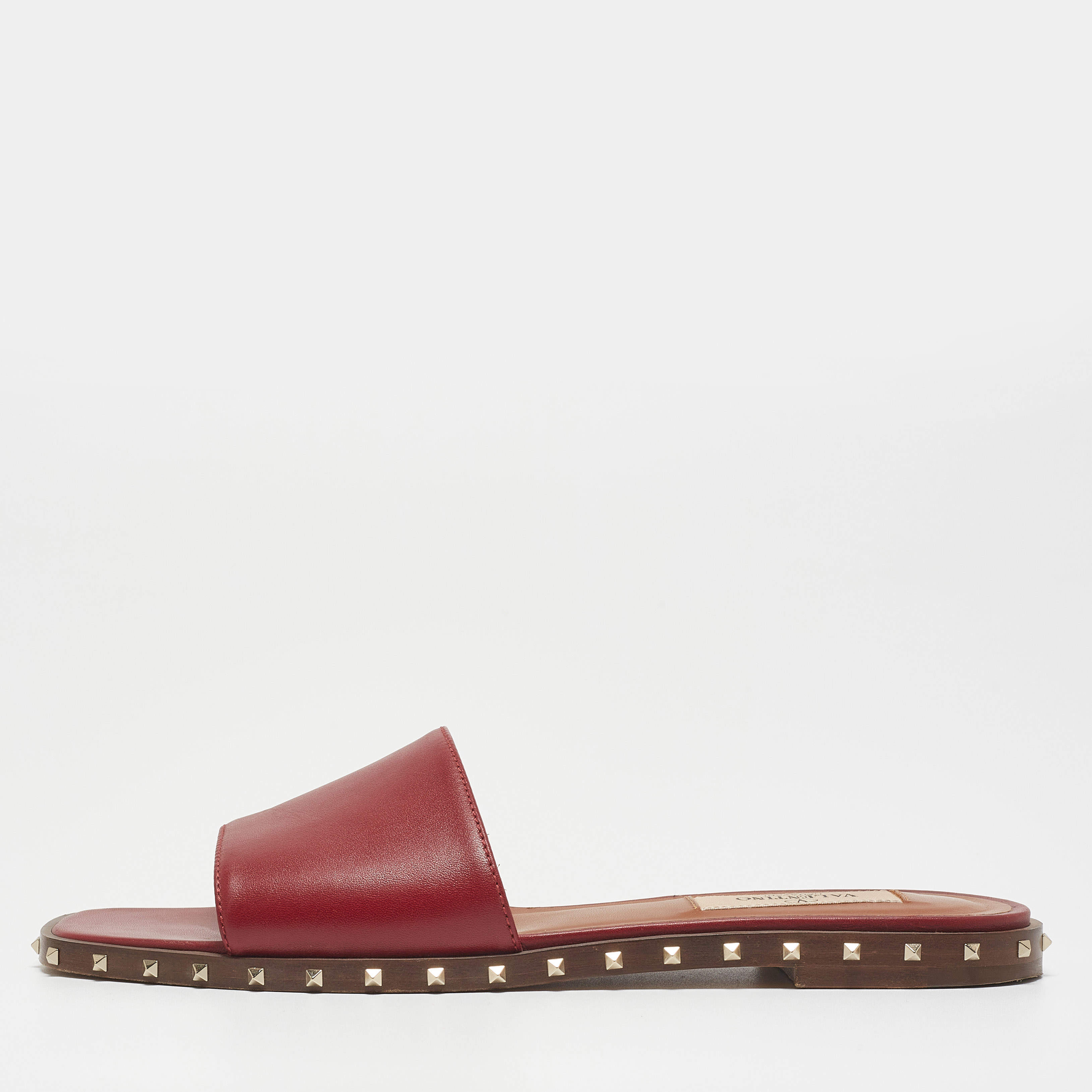 Pre Owned Valentino Burgundy Leather Soul Rockstud Flat Slides Size 36