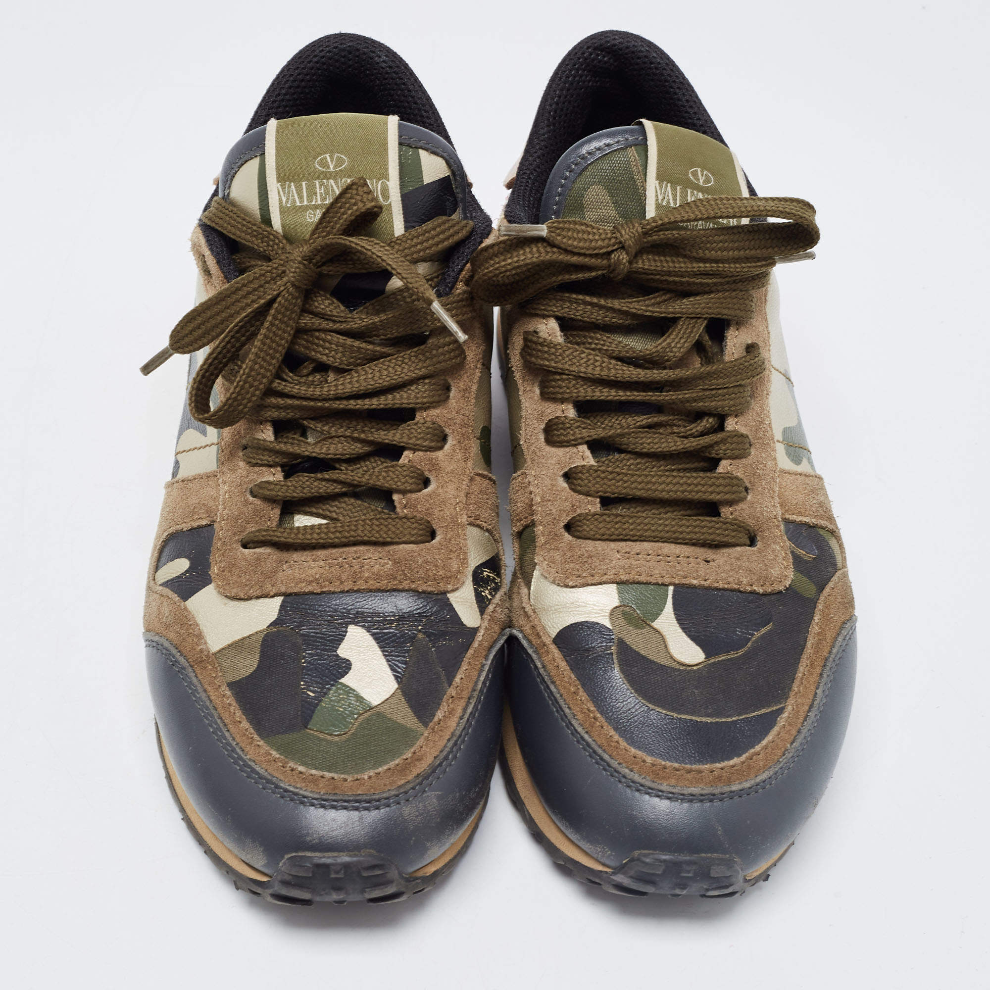 Valentino Rockrunner leather fashion and suede camouflage-print canvas sneaker size 39