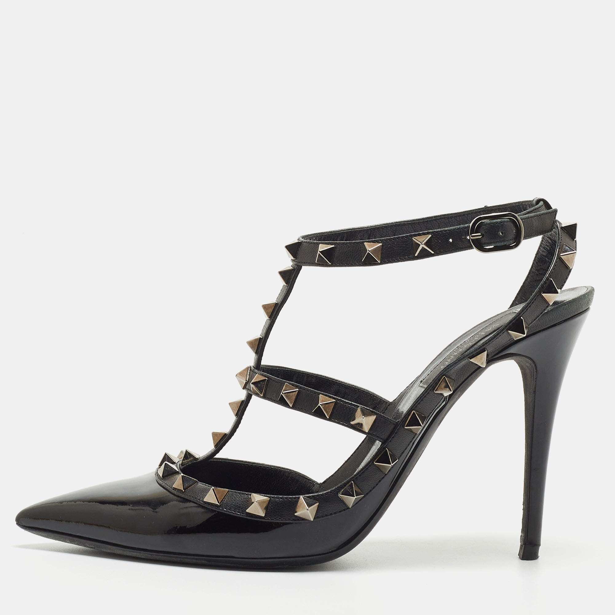 مملوكة مسبقًا Valentino Black Patent and Leather Rockstud Pumps Size 39