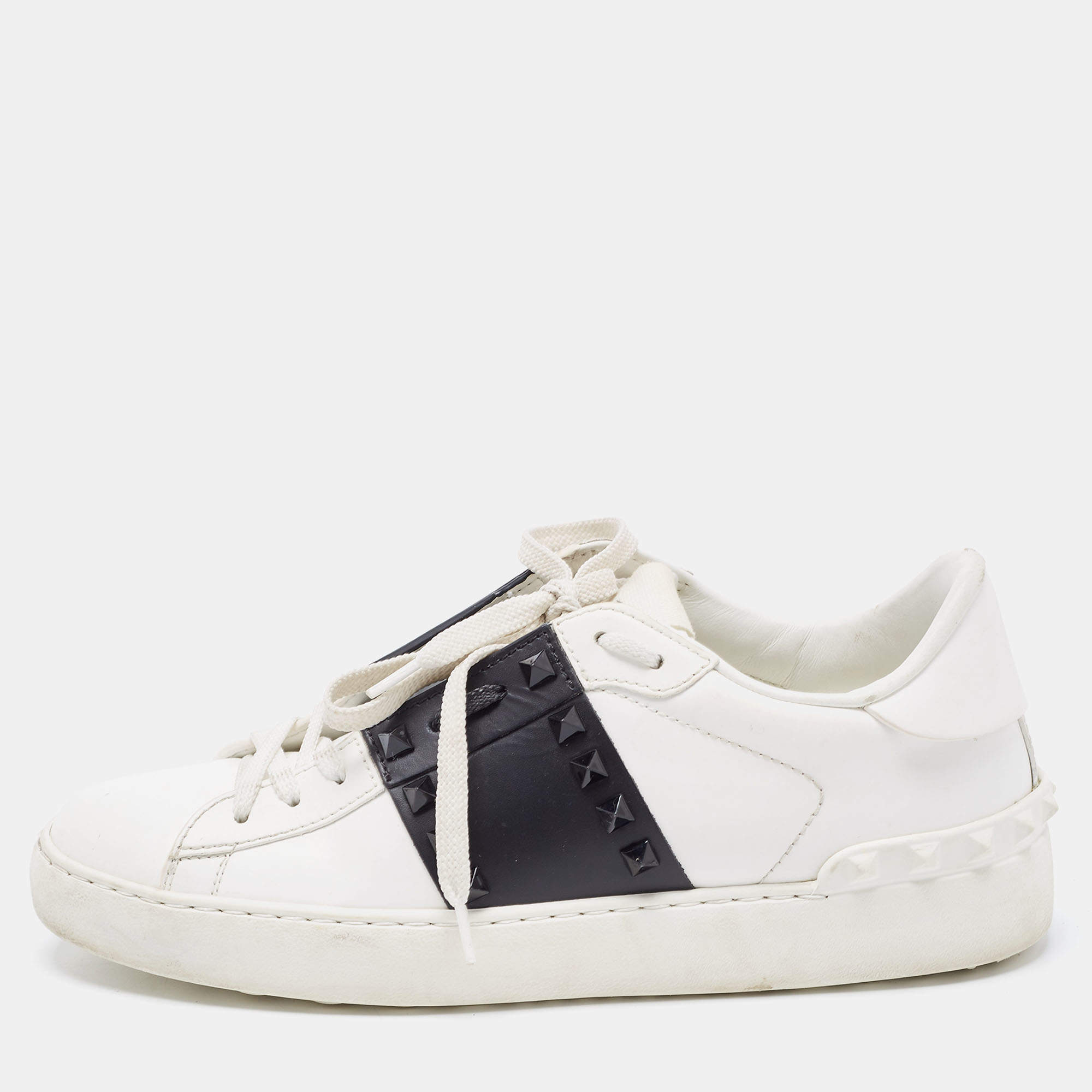 Pre Owned Valentino White/Black Leather Rockstud Untitled Sneakers Size 38