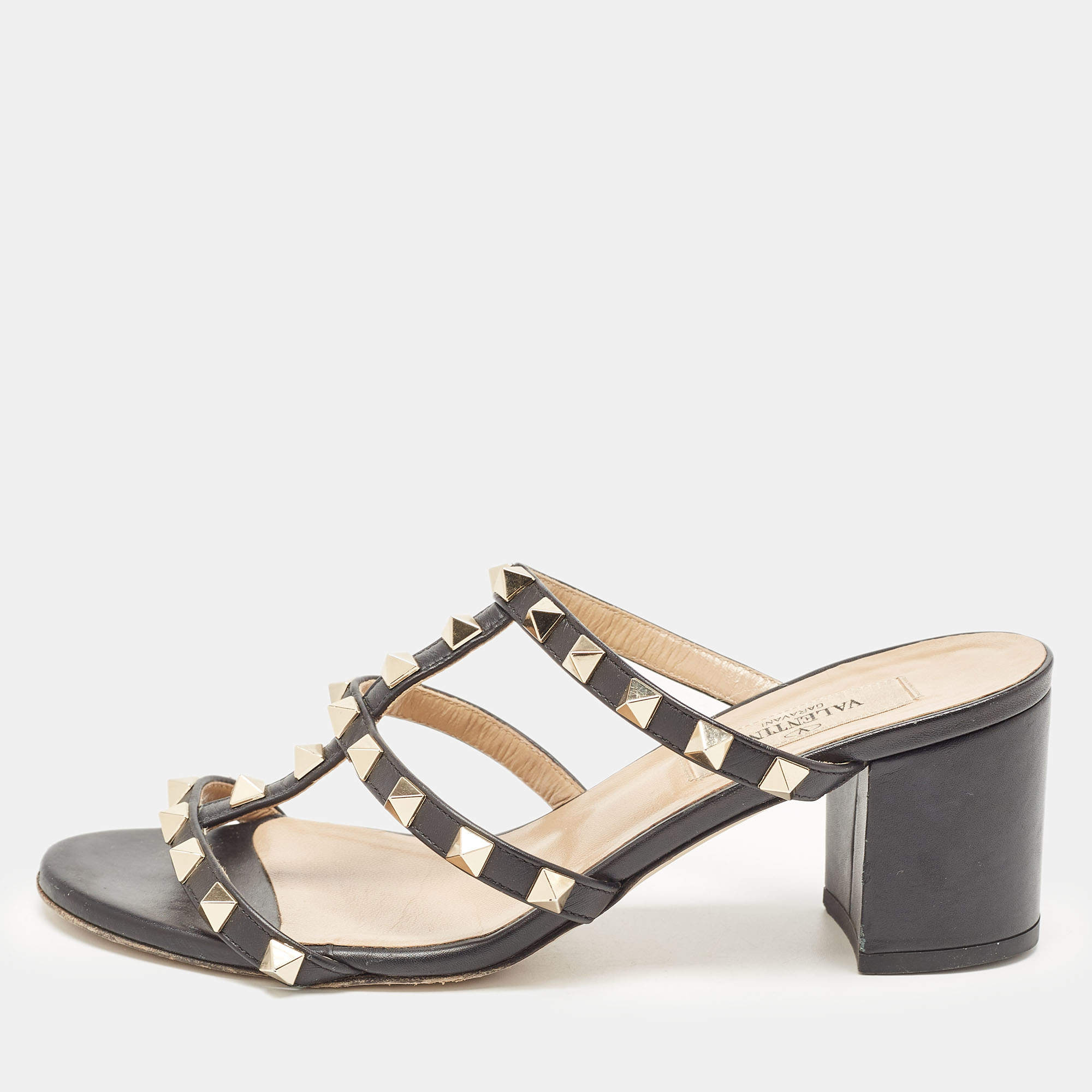 Pre Owned Valentino Black Leather Rockstud Slides Size 35