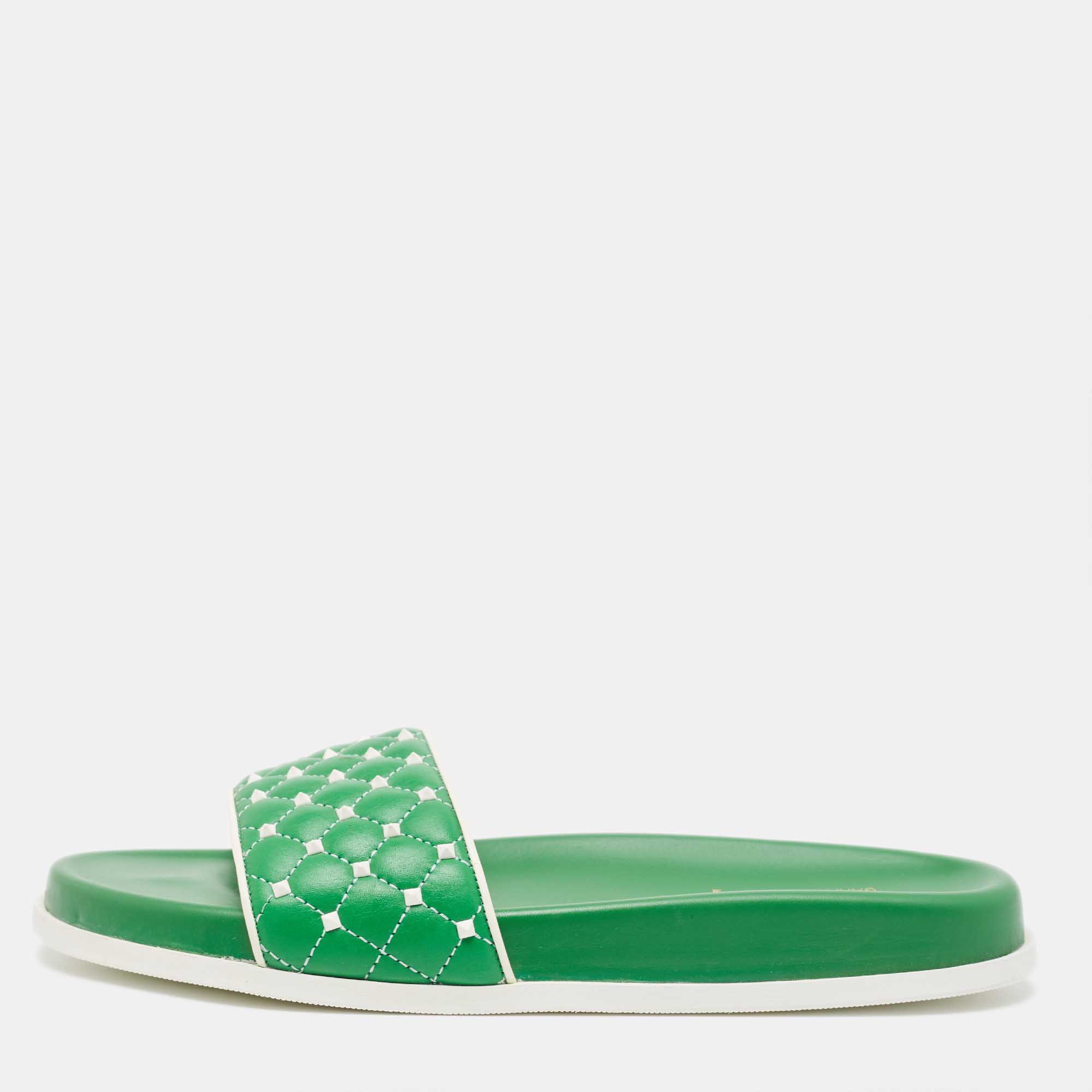 Pre Owned Valentino Green Leather Rockstud Flat Slides Size 39