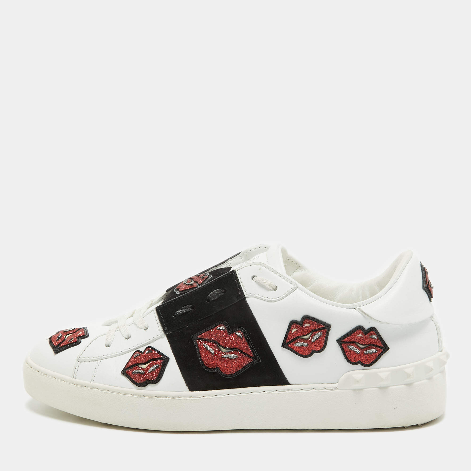 Pre Owned Valentino White/Black Leather and Suede Kiss Me Sneakers Size 39
