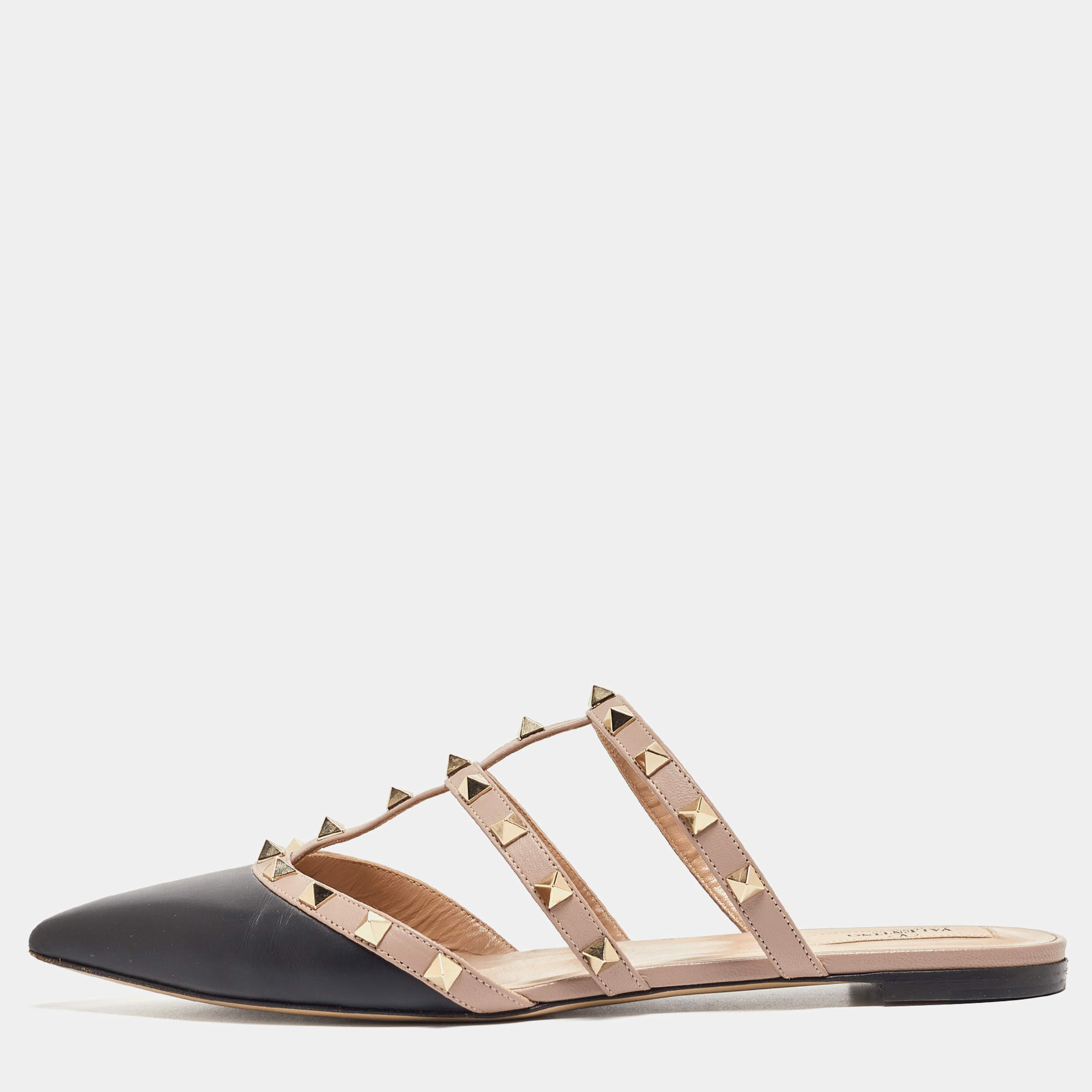 Pre Owned Valentino Black/Beige Leather Rockstud Flat Mules Size 40.5
