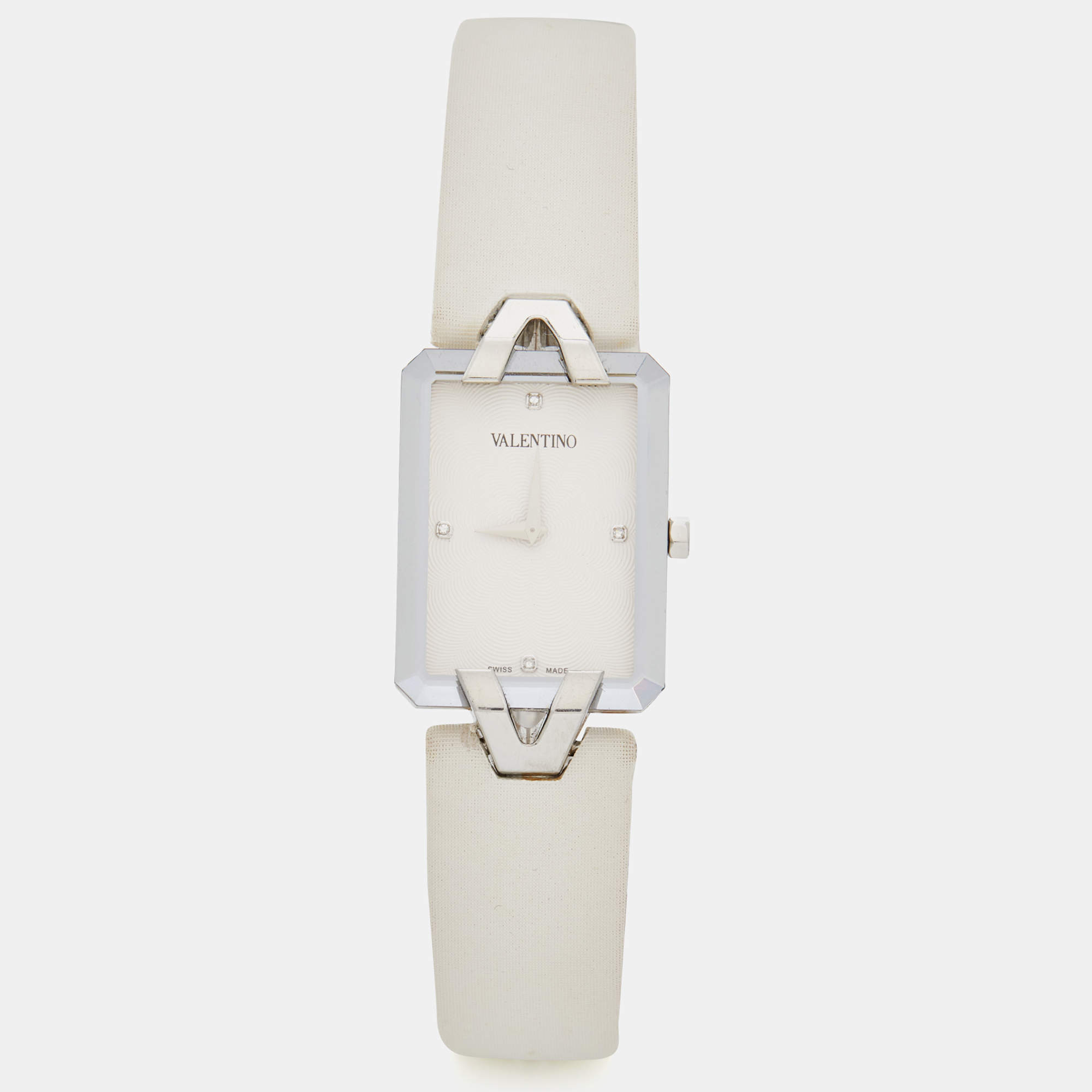 Pre Owned Valentino White Stainless Steel Satin V36 Women's Wristwatch 23 mm