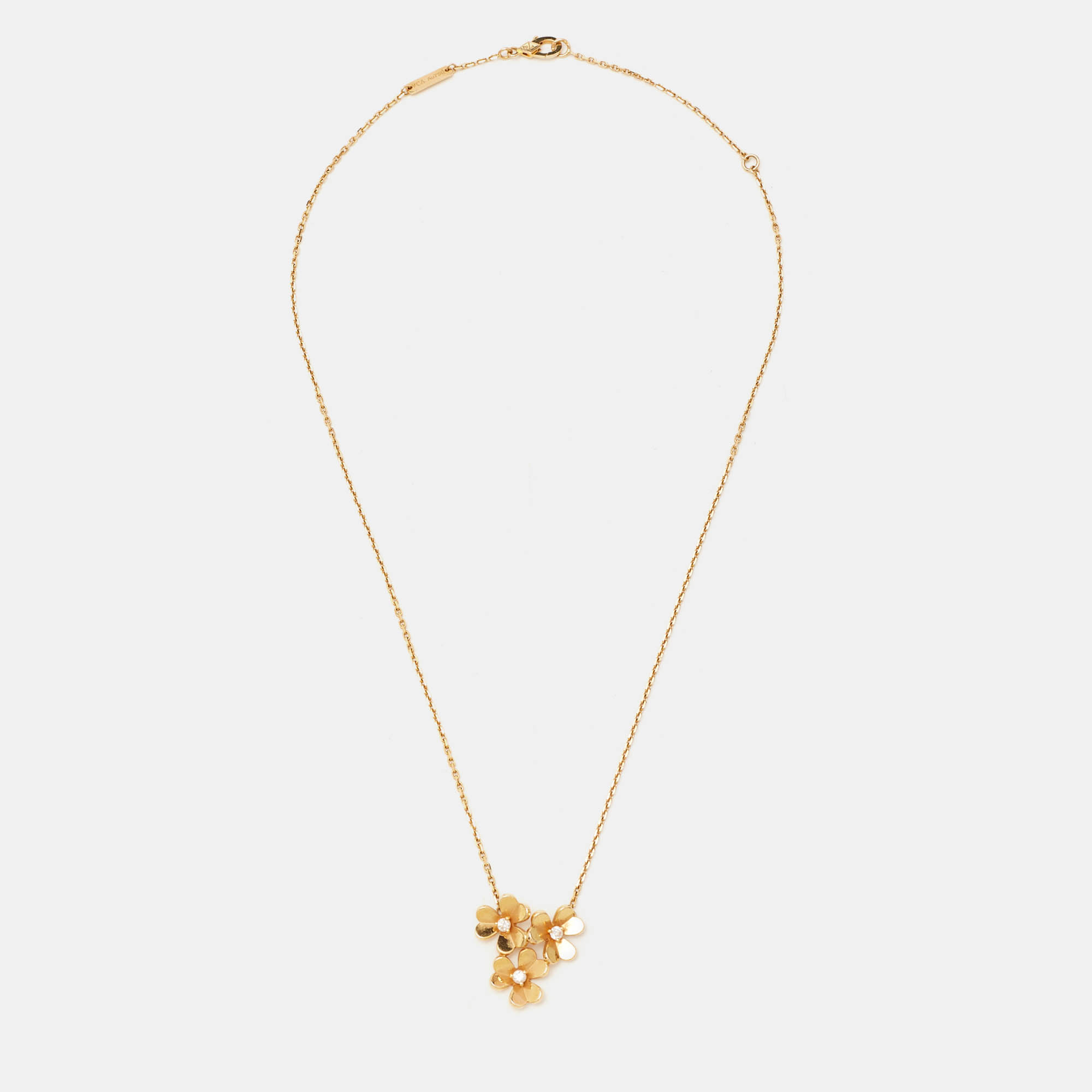 Pre Owned Van Cleef & Arpels Frivole 3 Flower Diamond 18k Yellow Gold Necklace