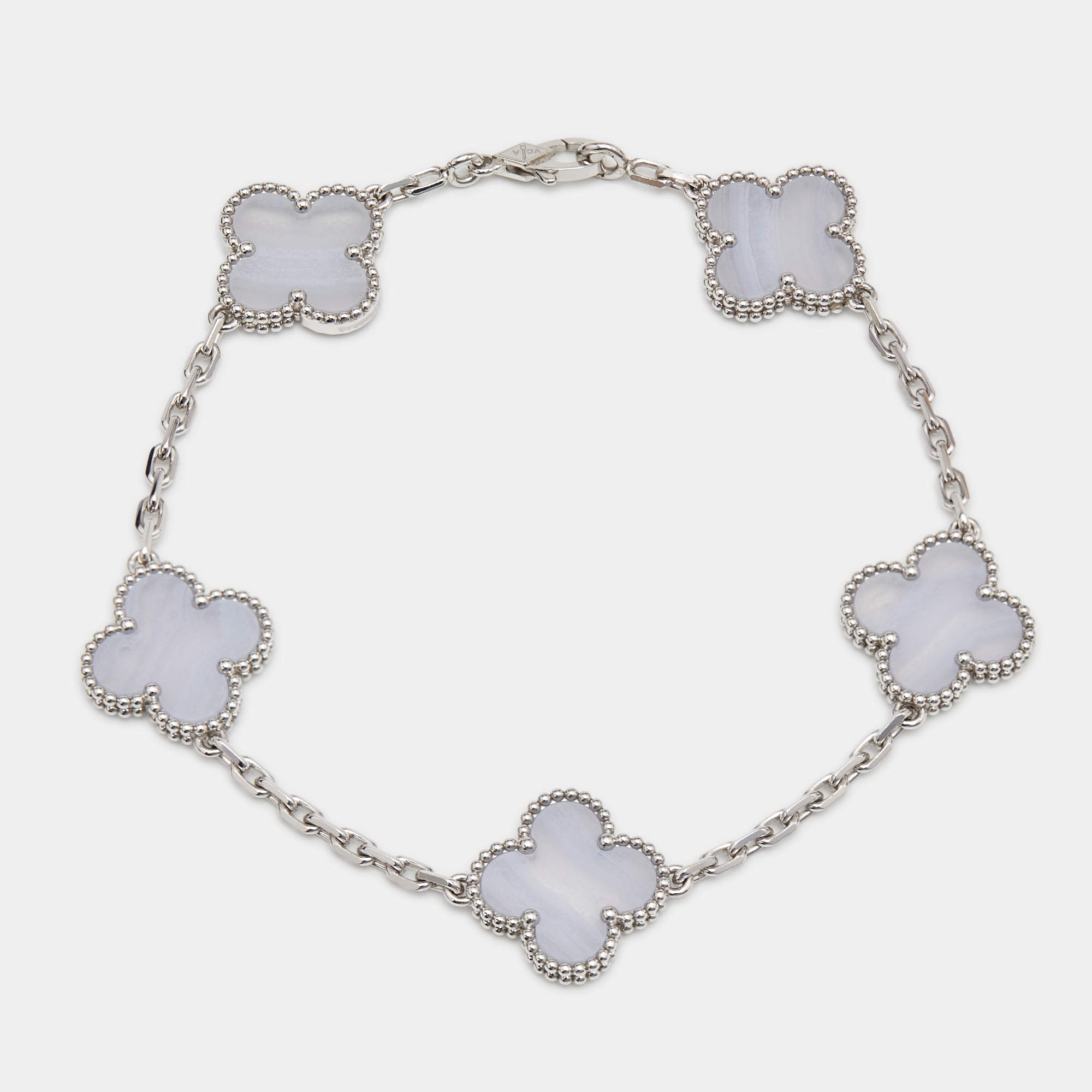 Pre Owned Van Cleef & Arpels Vintage Alhambra Chalcedony 5 Motif 18k White Gold Station Bracelet
