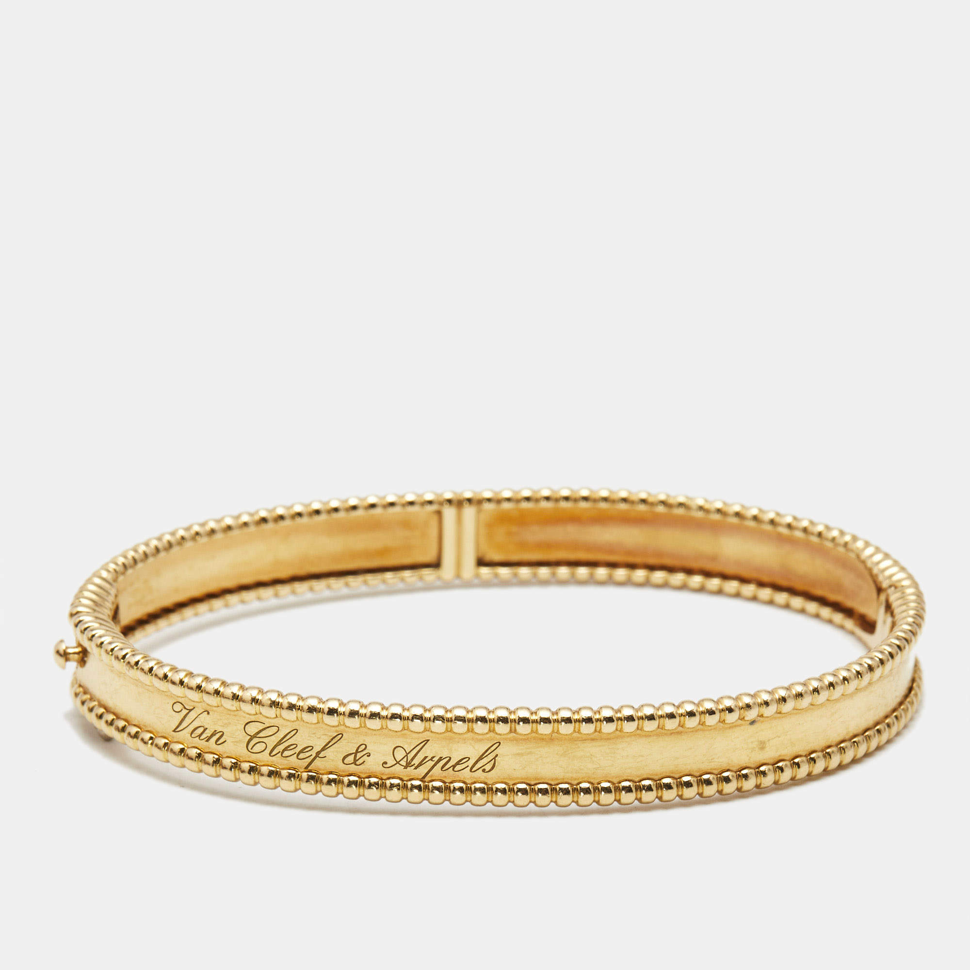 Pre Owned Van Cleef & Arpels Perlée Signature 18k Yellow Gold  Bracelet M