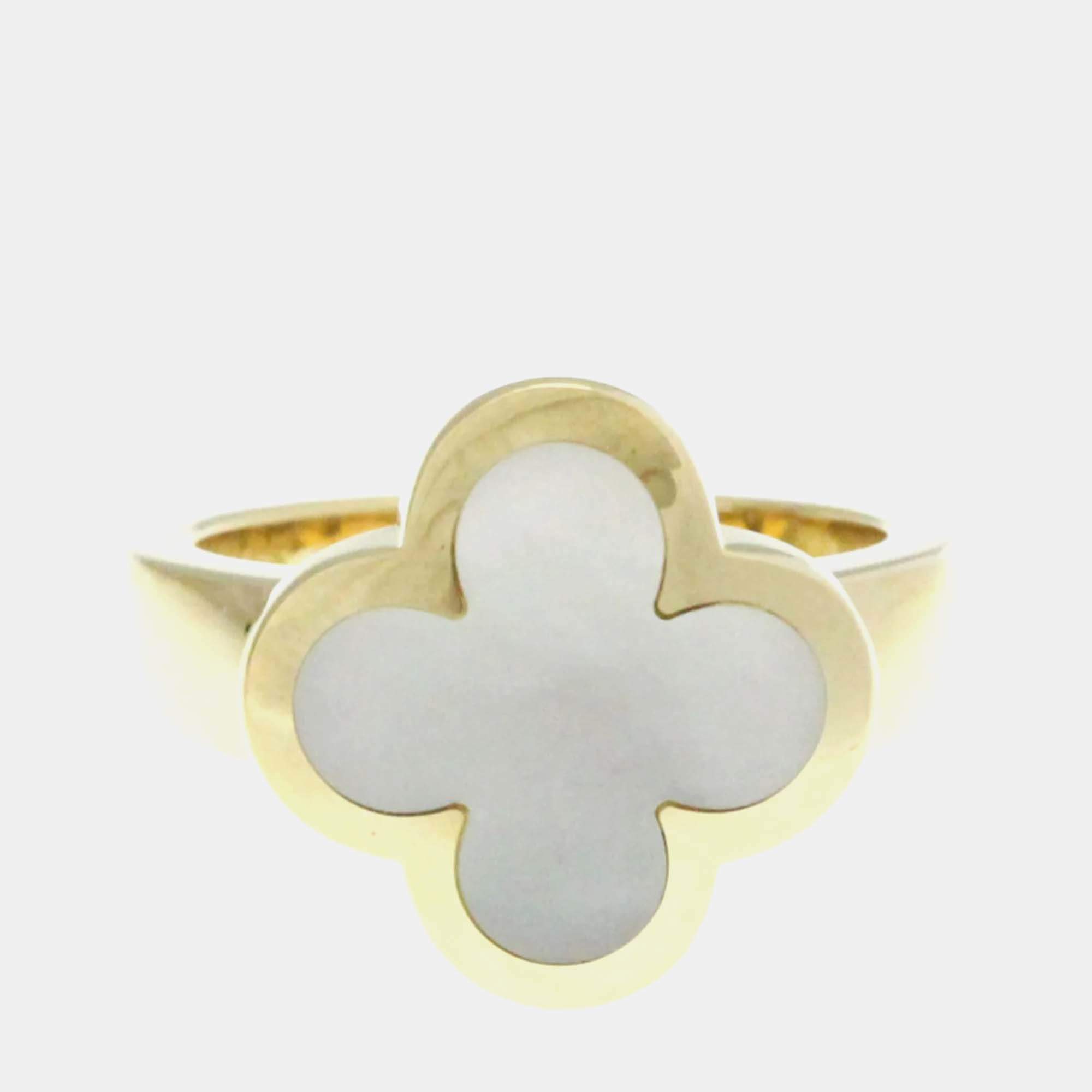 مملوكة مسبقًا Van Cleef & Arpels Pure Alhambra 18K Yellow Gold Mother Of Pearl Ring EU 55