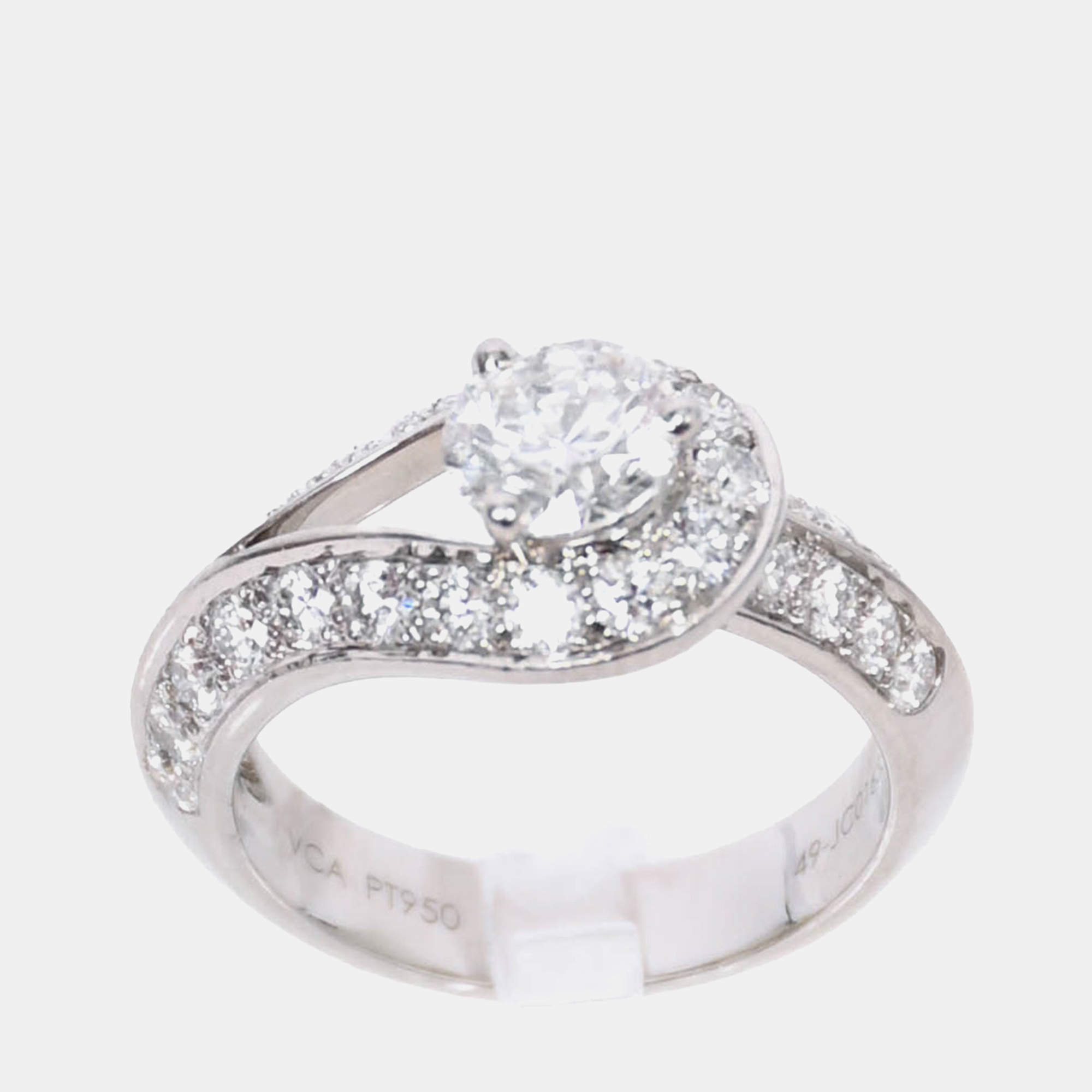 مملوكة مسبقًا Van Cleef & Arpels Platinum 'Couture Solitaire' 0.70cwt Diamond Ring Size 49