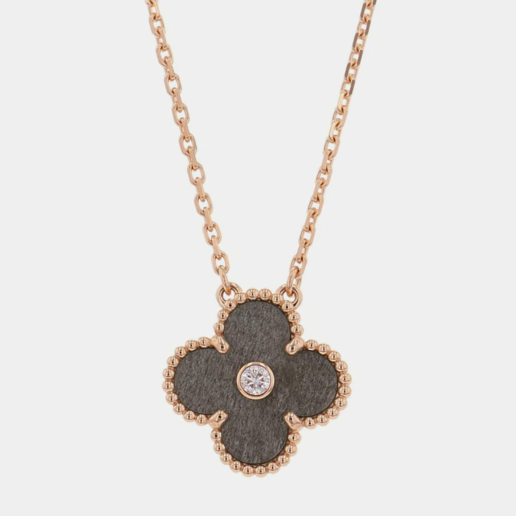 مملوكة مسبقًا Van Cleef & Arpels Vintage Alhambra Holiday Collection 18K Rose Gold and Diamond Pendant Necklace