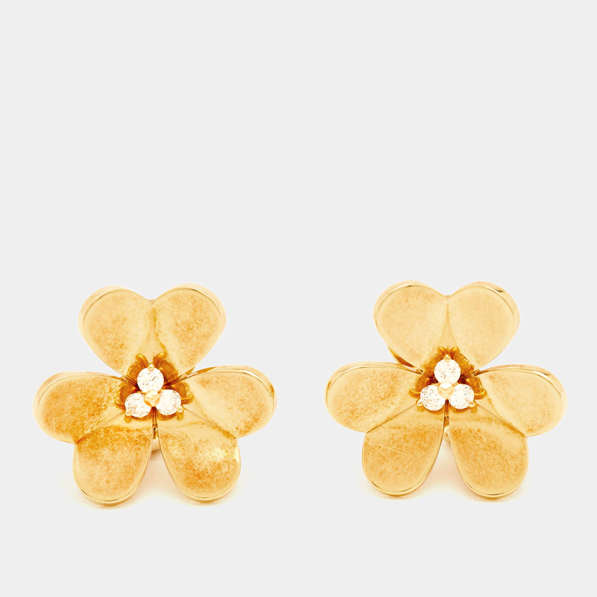 مملوكة مسبقًا Van Cleef & Arpels Frivole Diamond 18k Yellow Gold Large Model Stud Earrings