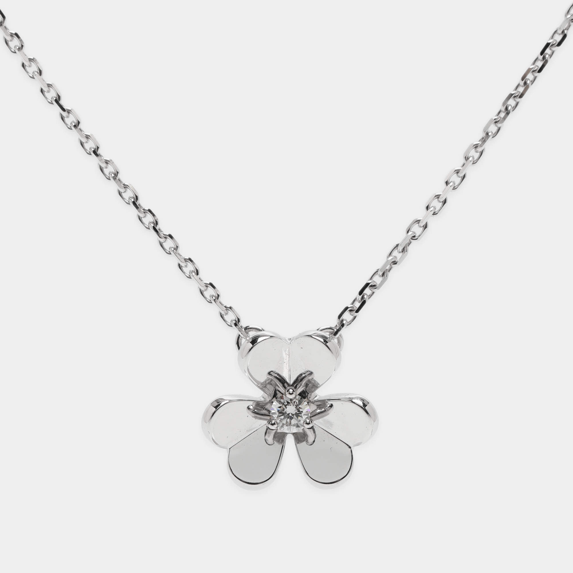 Pre Owned Van Cleef & Arpels Frivole Diamonds 18k White Gold Mini Model Necklace