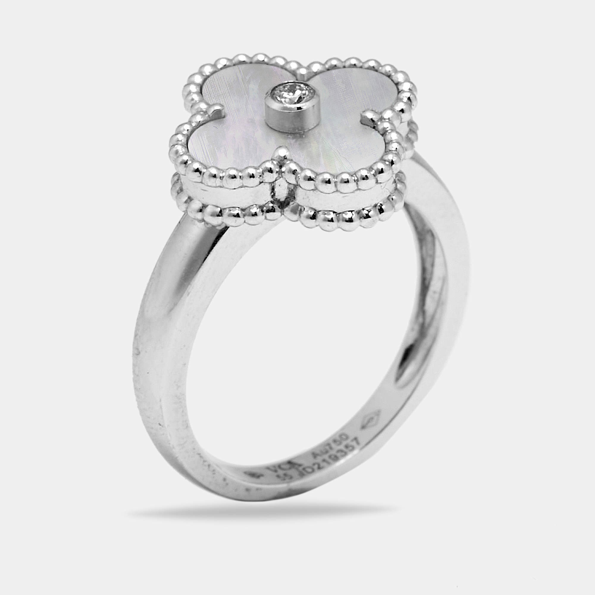 مملوكة مسبقًا Van Cleef & Arpels Vintage Alhambra Diamond Mother of Pearl 18k White Gold Ring
