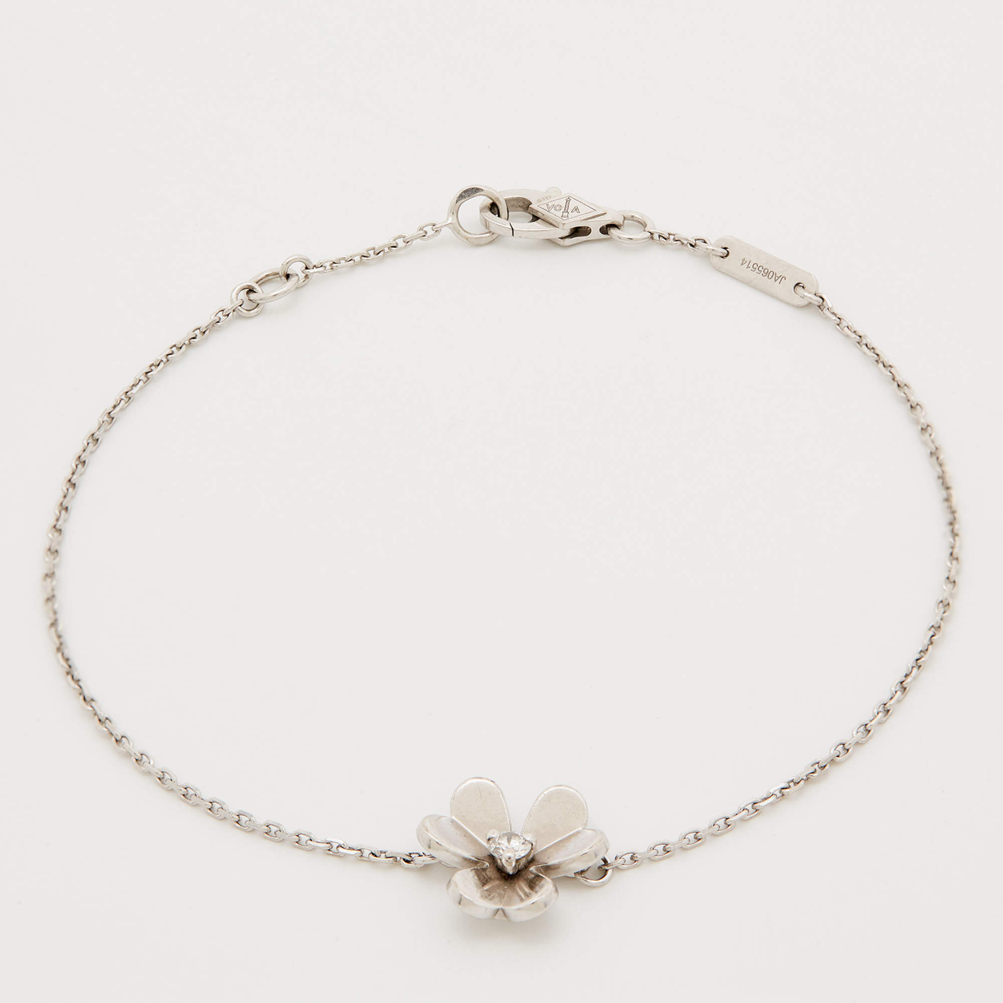 Pre Owned Van Cleef & Arpels Frivole Diamond 18k White Gold Bracelet