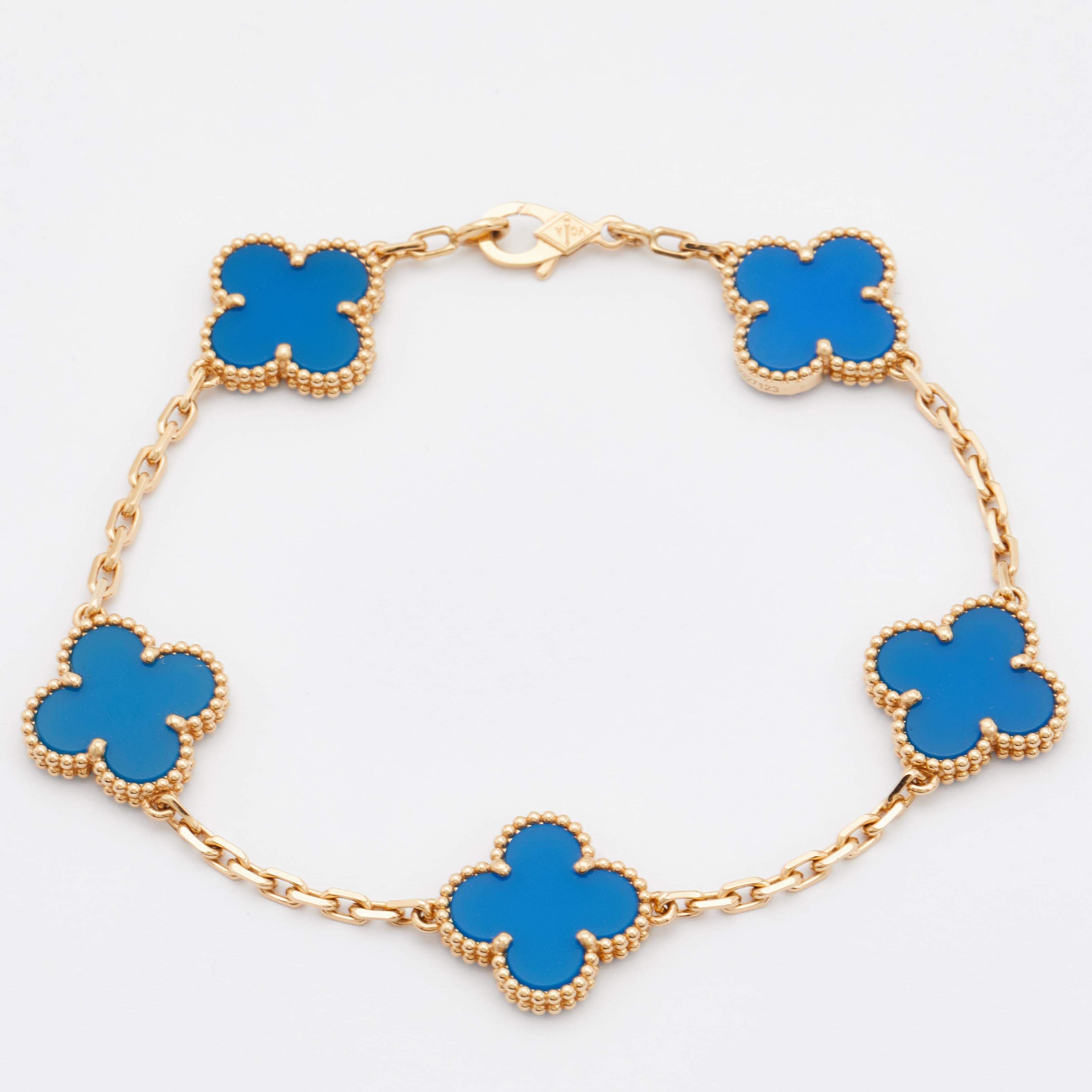 مملوكة مسبقًا سوار فان كليف أند أربلز ستيشن فينتدج ألامبرا ذهب أصفر عيار 18 وعقيق 5 حليات