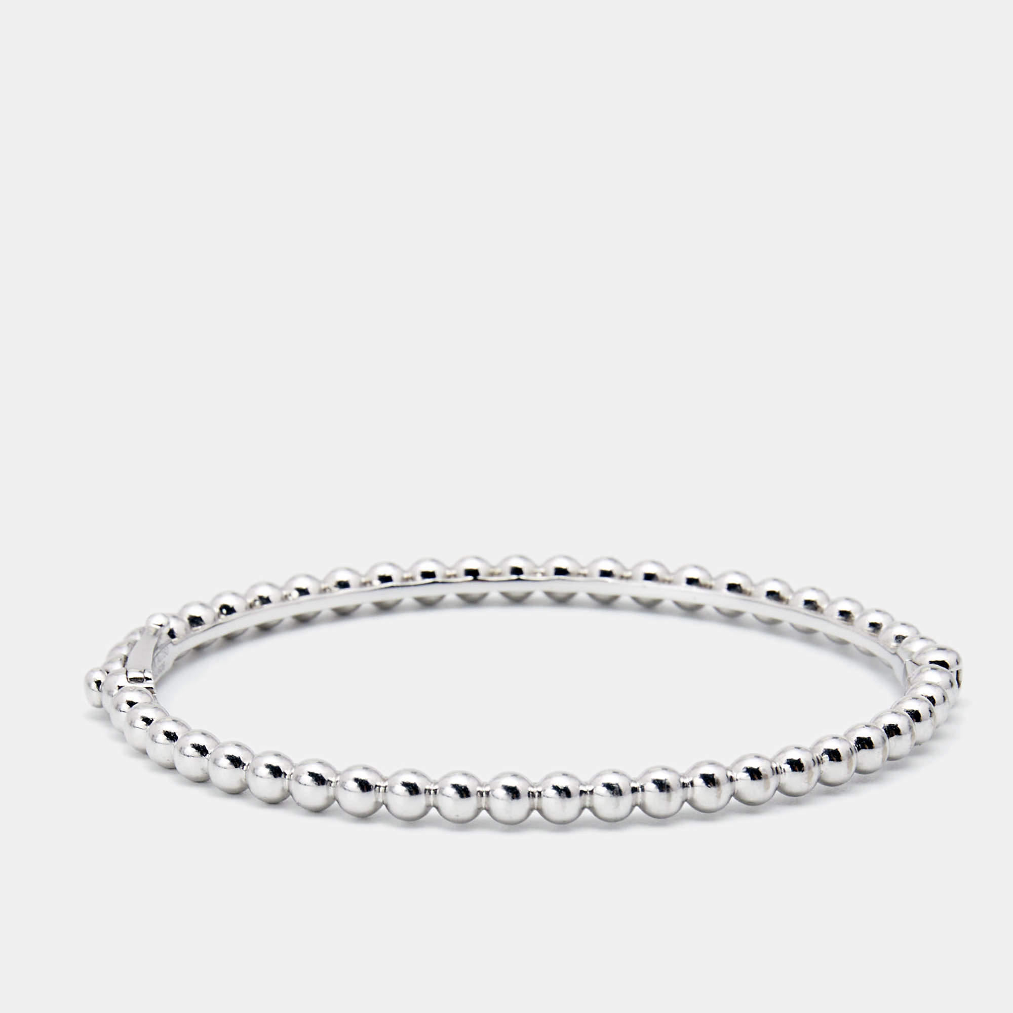 Pre Owned Van Cleef & Arpels Perlée Perles d'or 18k White Gold Meduim Model Bracelet S