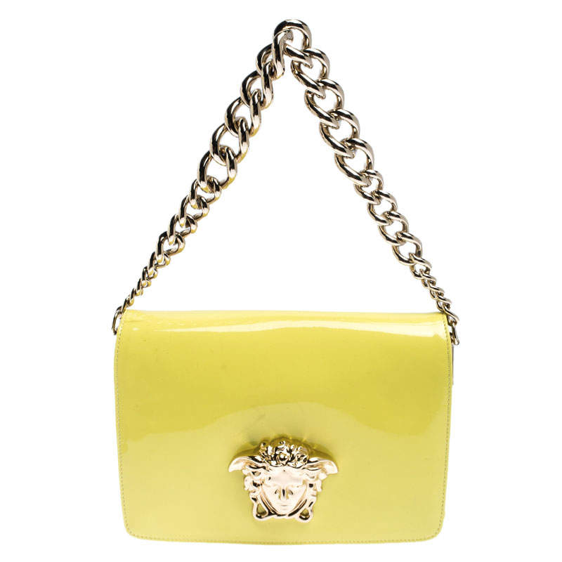 مملوكة مسبقًا Versace Neon Yellow Patent Leather Medusa Palazzo Shoulder Bag