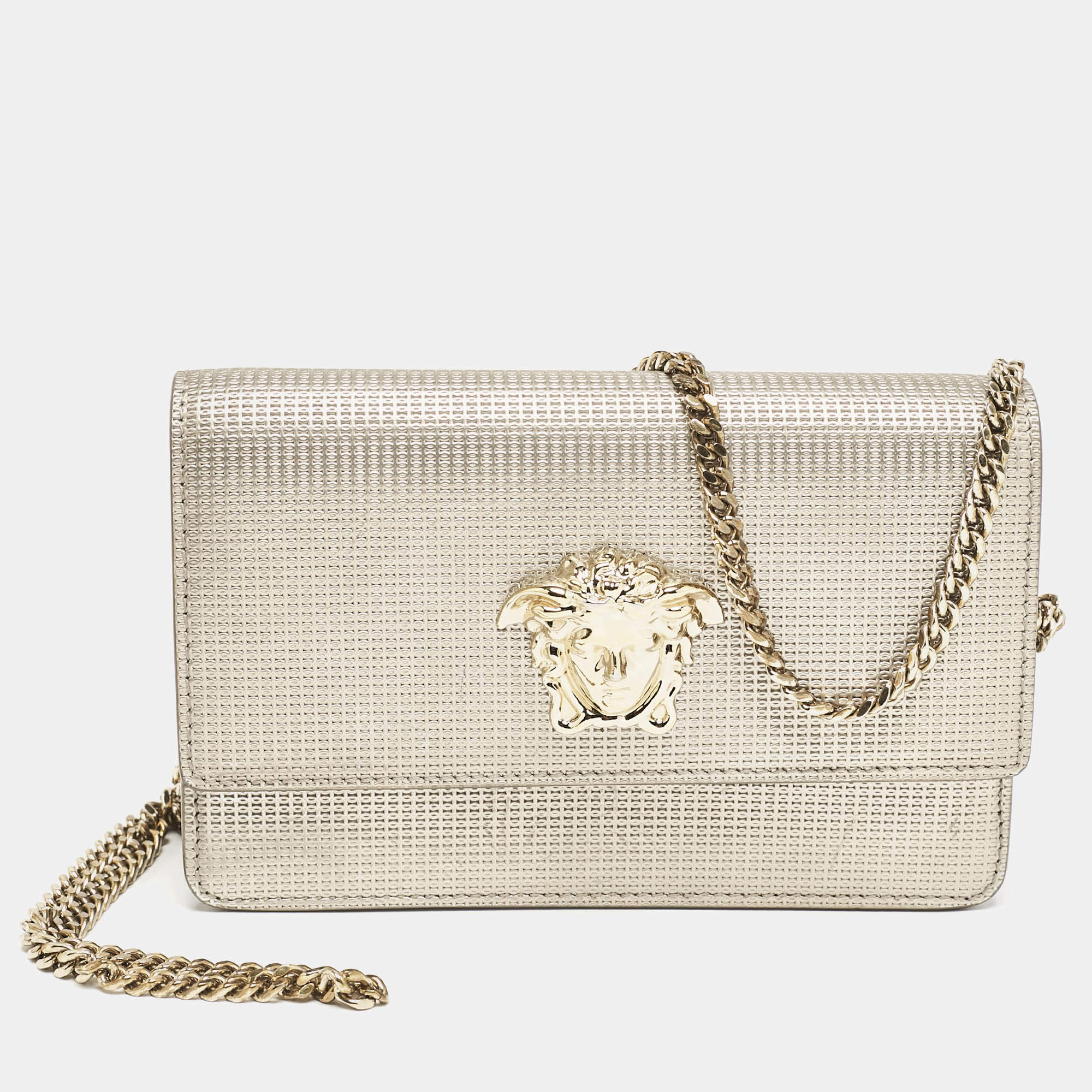 Pre Owned Versace Light Gold Embossed Leather Medusa Chain Shoulder Bag
