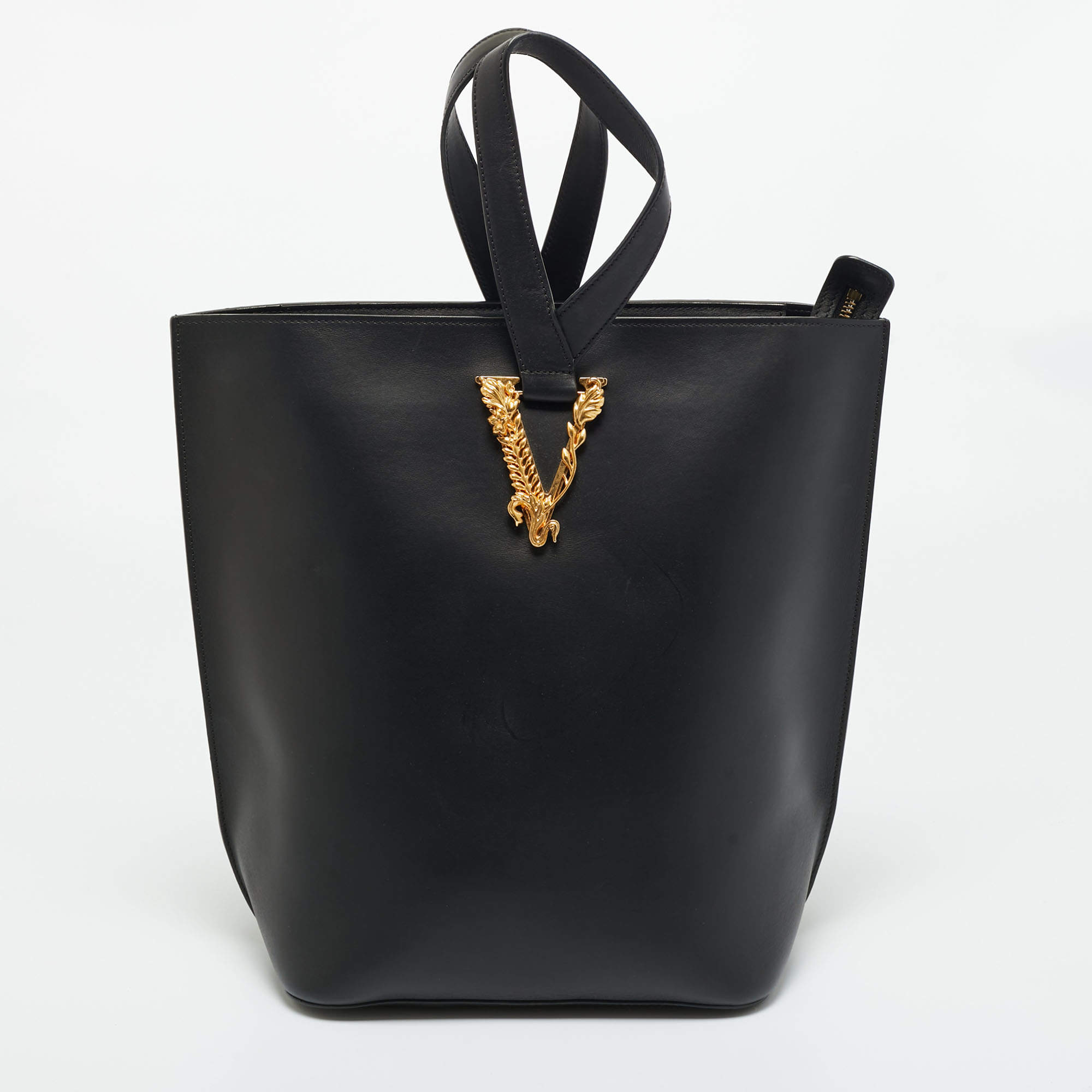 Pre Owned Versace Black Leather Large Virtus Bucket Bag