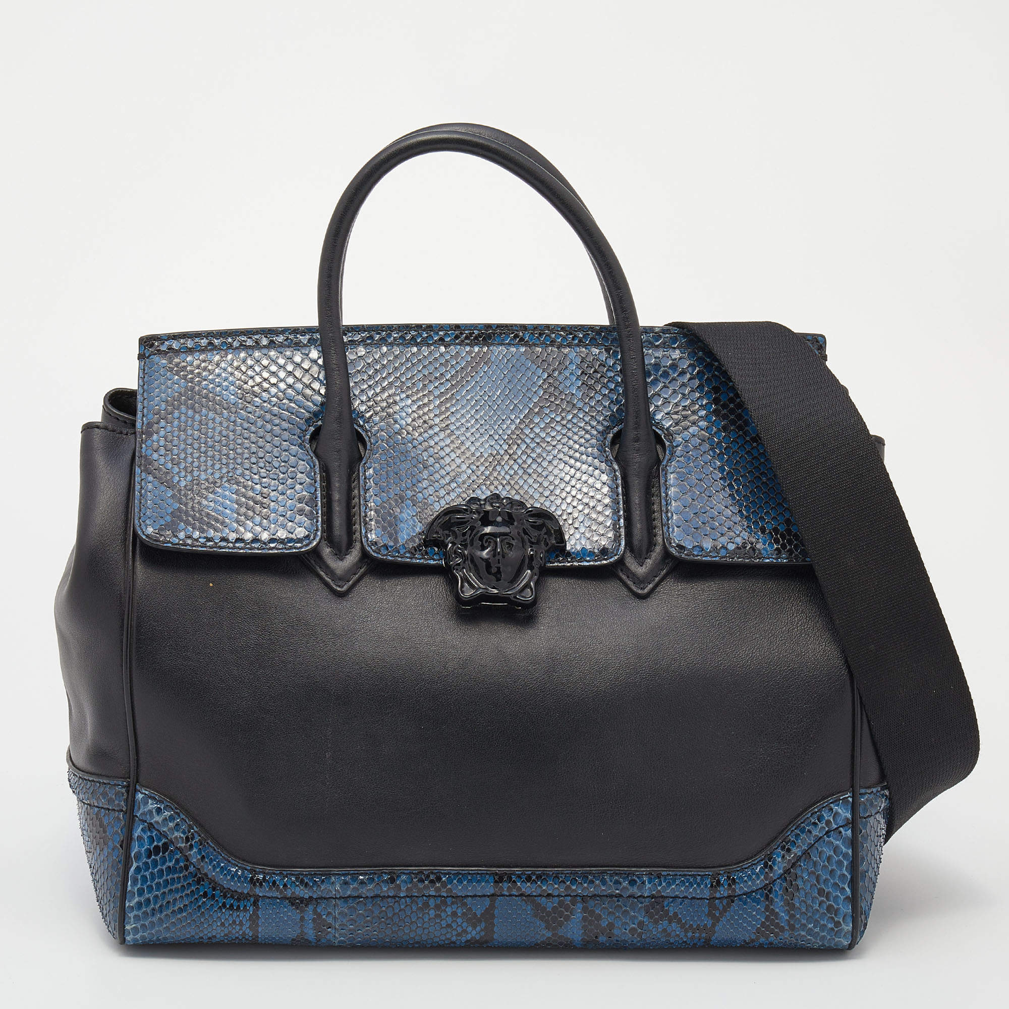 Versace palazzo empire bag price hot sale