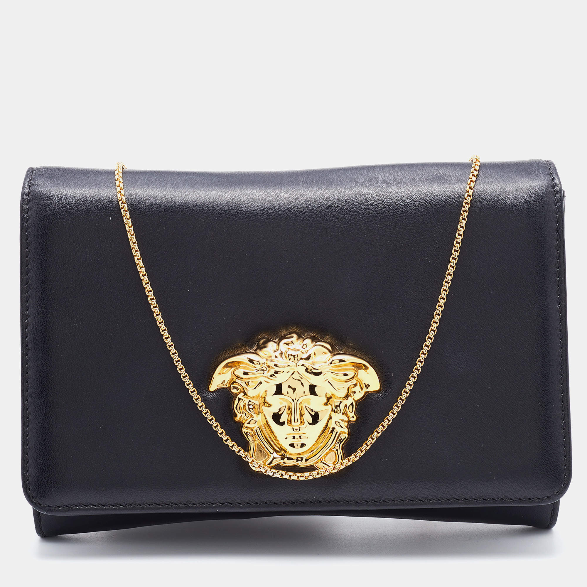 مملوكة مسبقًا Versace Black Leather Medusa Palazzo Shoulder Bag