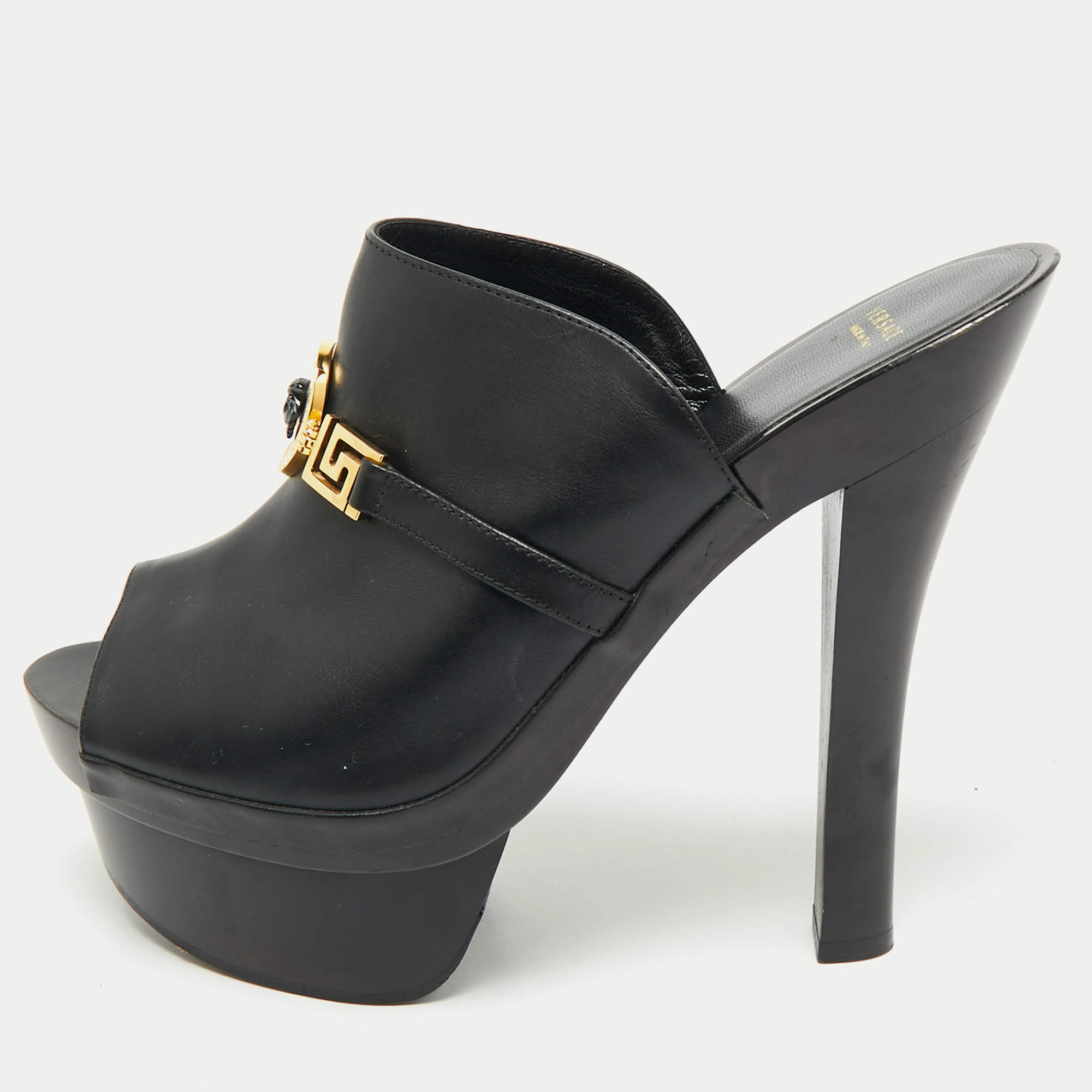 Pre Owned Versace Black Leather Medusa Insignia Slide Sandals Size 38.5