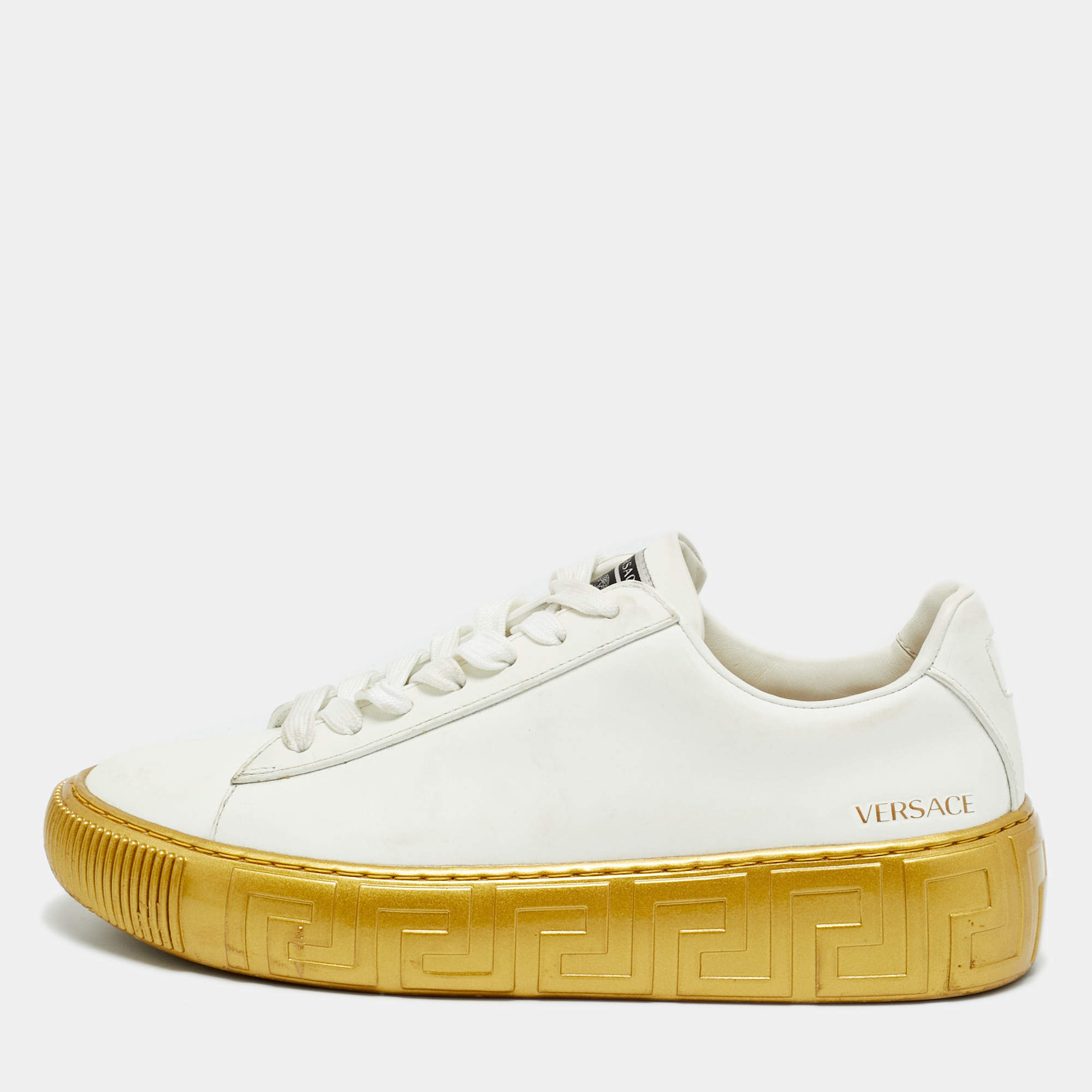 مملوكة مسبقًا Versace Greca Size 39 White/Gold Leather Lace Up Sneakers