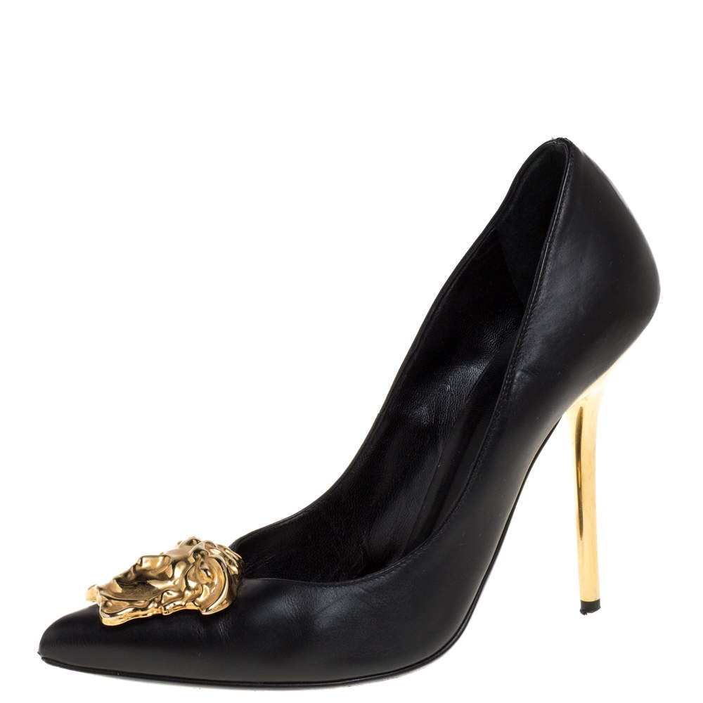 Pre Owned Versace Black Leather Medusa Pointed Toe Pumps Size 37.5