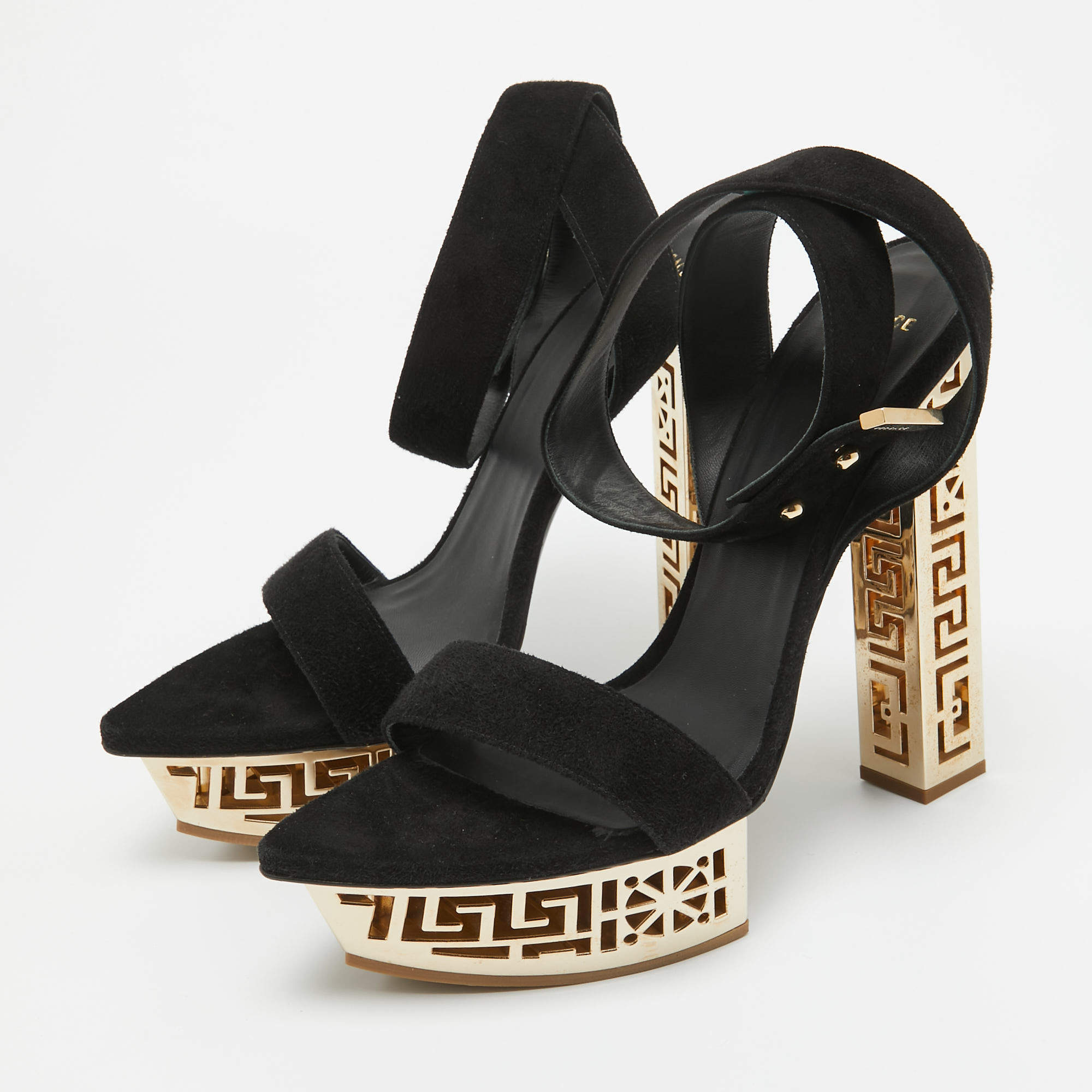 مملوكة مسبقًا Versace Black Suede Greek Key Platform Sandals Size 40