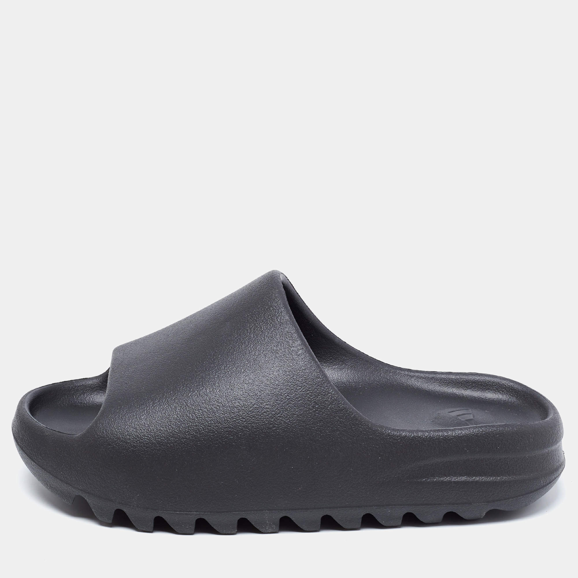 Yeezy slides Black Size 6 2024 Slippers,