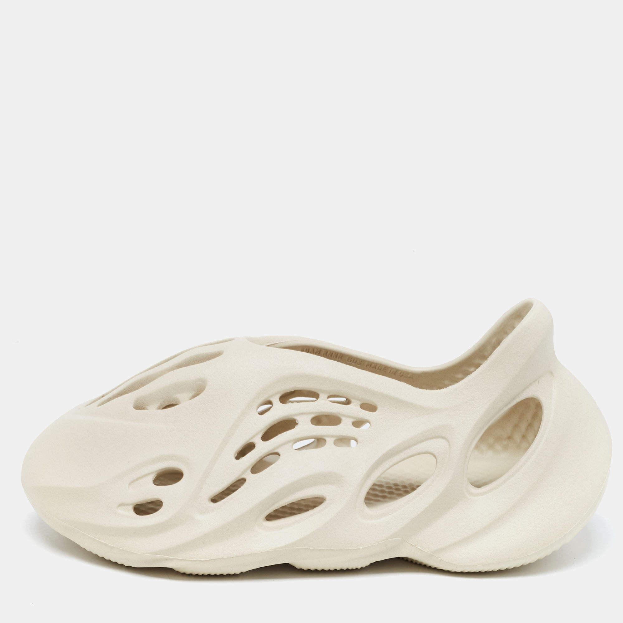 Yeezy x Adidas Cream Rubber Foam Sneakers Size 39 Yeezy x | TLC