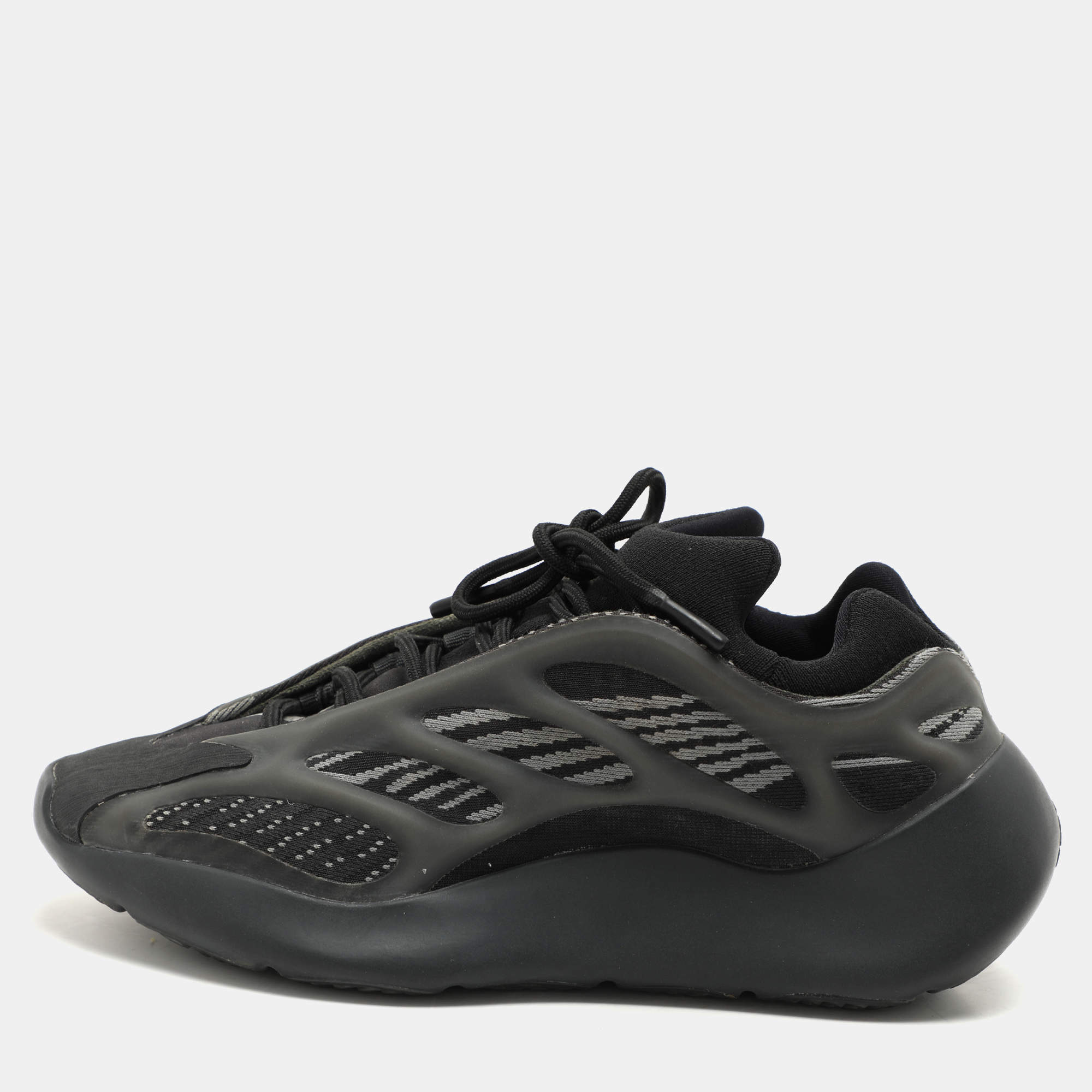 Yeezy x Adidas Black Mesh and Polyurethane Yeezy 700 V3 Alvah Low Top Sneakers Size 38 Yeezy x Adidas TLC