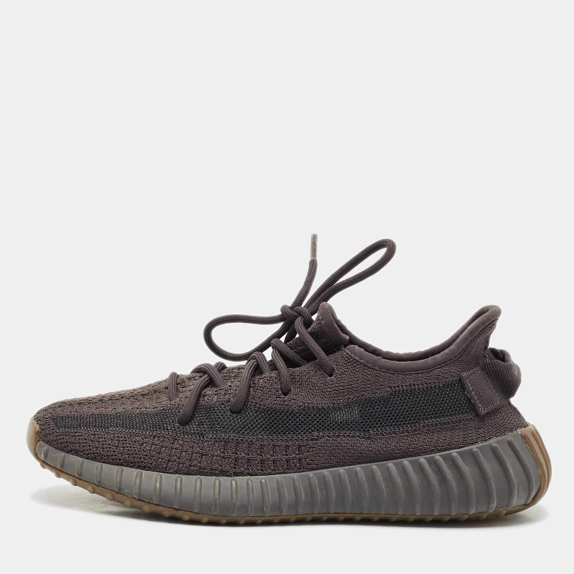 Yeezy x Adidas Black Knit Fabric Boost 350 V2 Cinder Sneakers Size 40